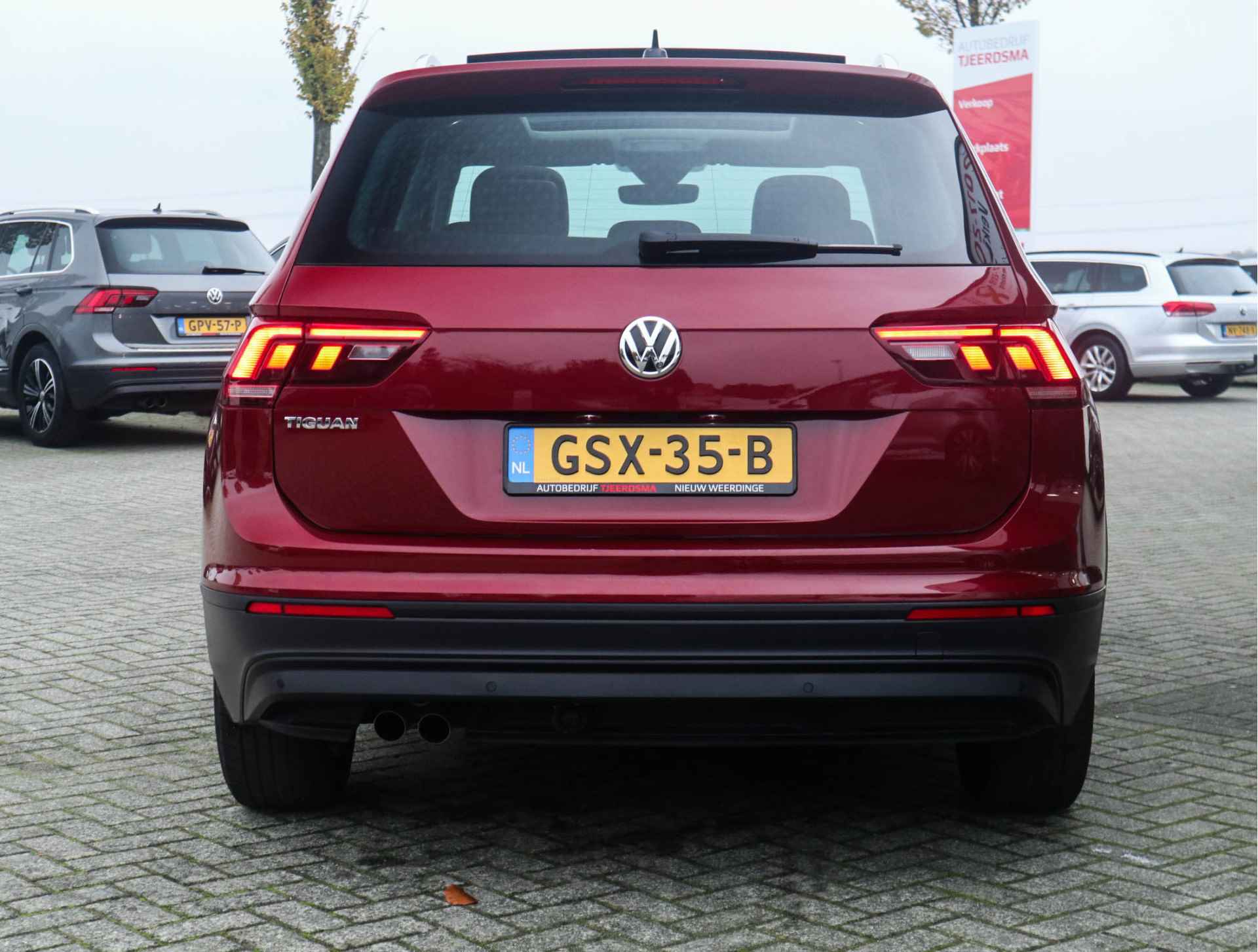 Volkswagen Tiguan 1.5 TSI ACT Comfortline Business Navi/Clima/Adapt.Cruise/Panodak/Elek.Klep/Trekhaak - 29/34