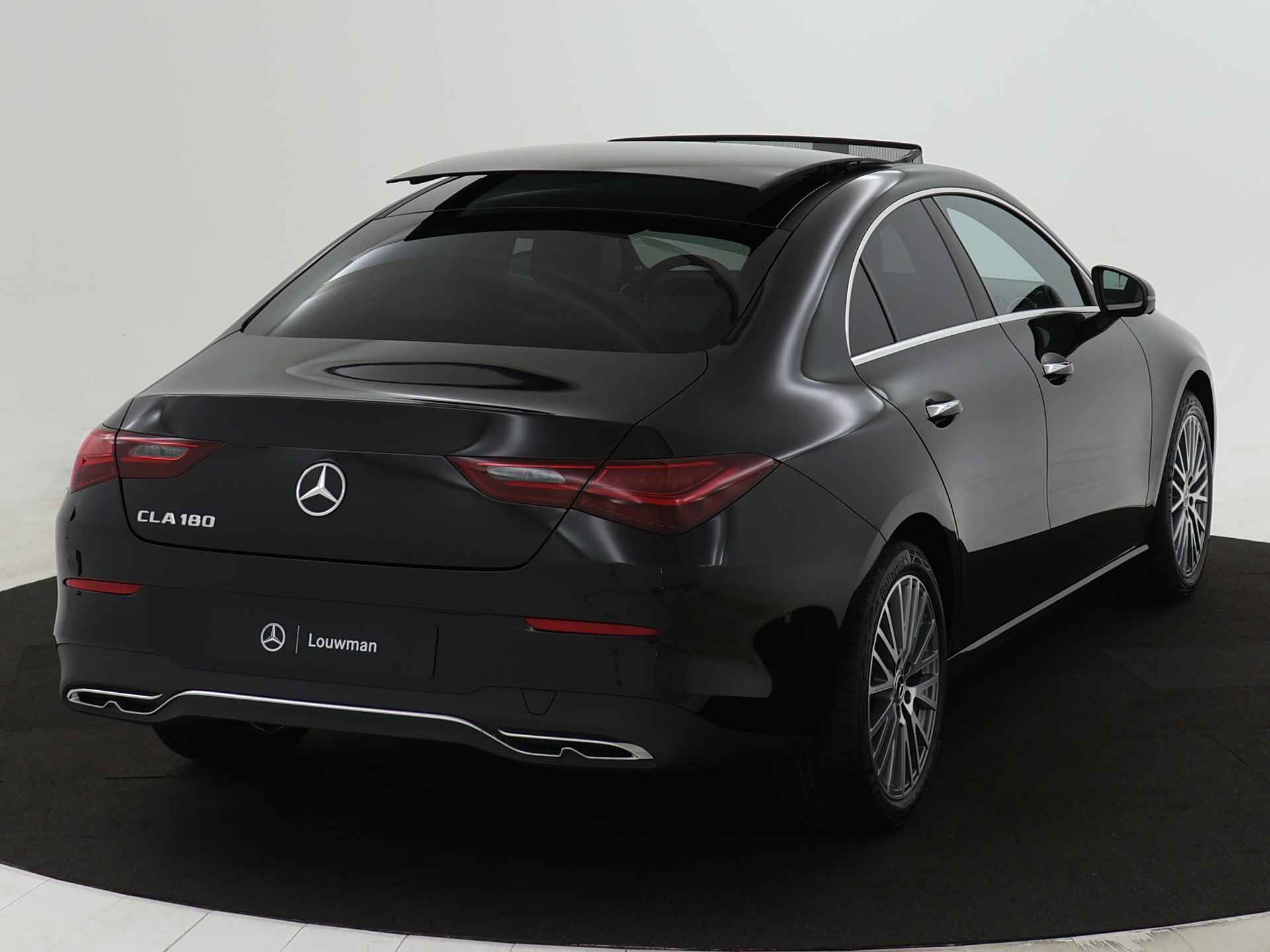 Mercedes-Benz CLA-Klasse 180 Luxury Line | MULTIBEAM LED | USB pakket plus | KEYLESS GO-comfortpakket | Panoramaschuifdak | Burmester Surround Sound systeem | Parkeerpakket met 360°-camera | Verkeersborden assistent | - 14/36