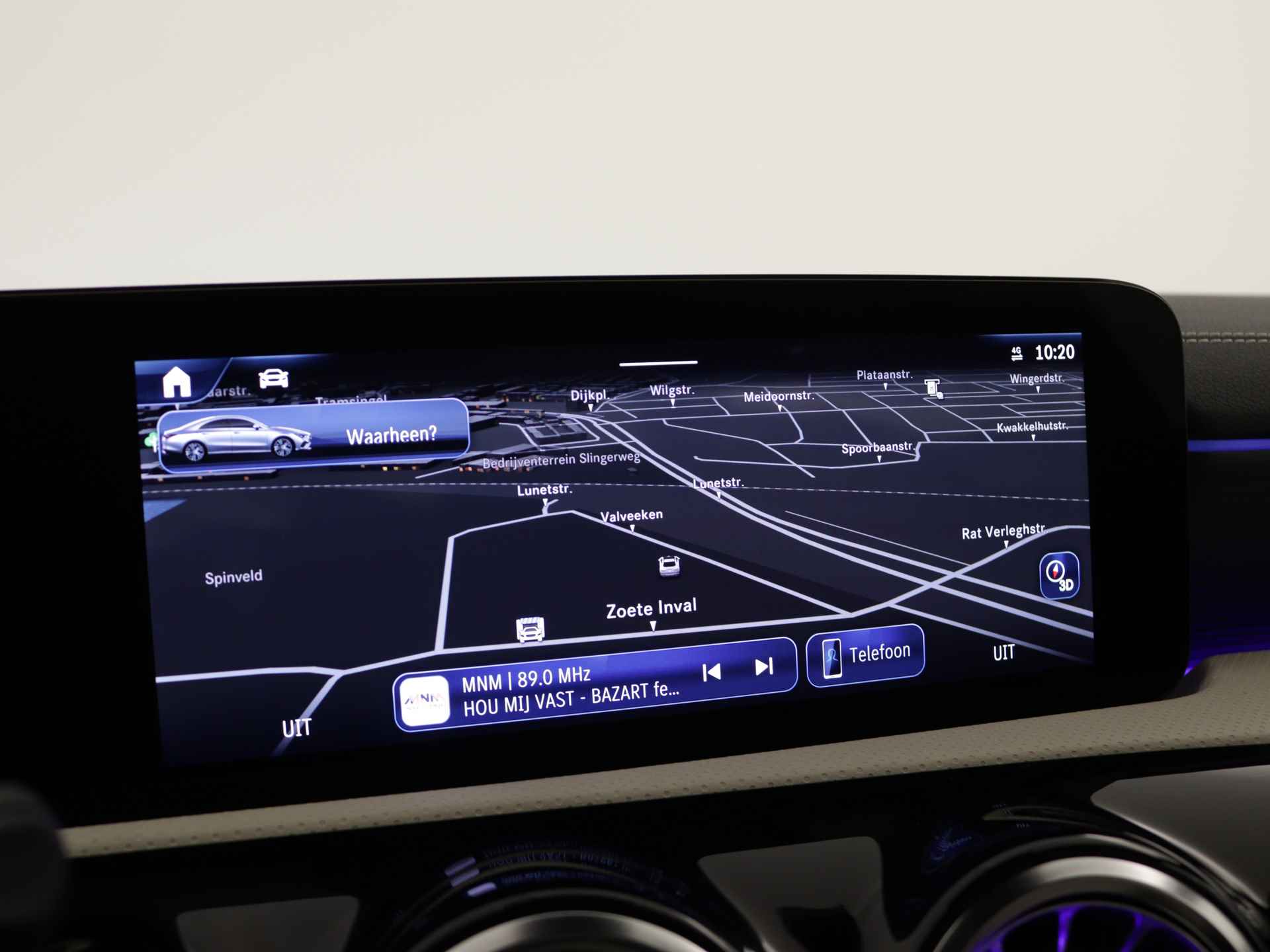 Mercedes-Benz CLA-Klasse 180 Luxury Line | MULTIBEAM LED | USB pakket plus | KEYLESS GO-comfortpakket | Panoramaschuifdak | Burmester Surround Sound systeem | Parkeerpakket met 360°-camera | Verkeersborden assistent | - 21/36