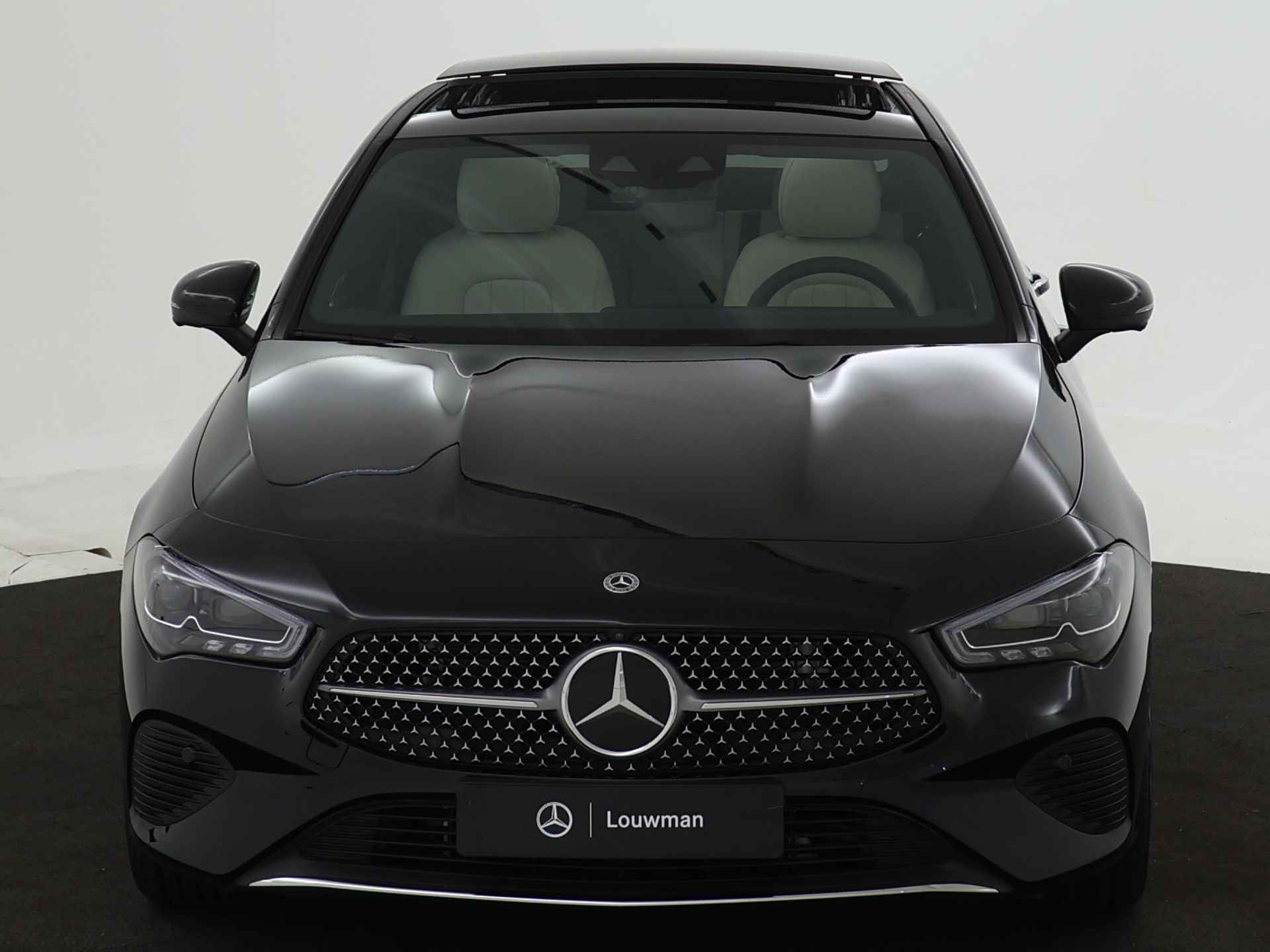Mercedes-Benz CLA-Klasse 180 Luxury Line | MULTIBEAM LED | USB pakket plus | KEYLESS GO-comfortpakket | Panoramaschuifdak | Burmester Surround Sound systeem | Parkeerpakket met 360°-camera | Verkeersborden assistent | - 22/36
