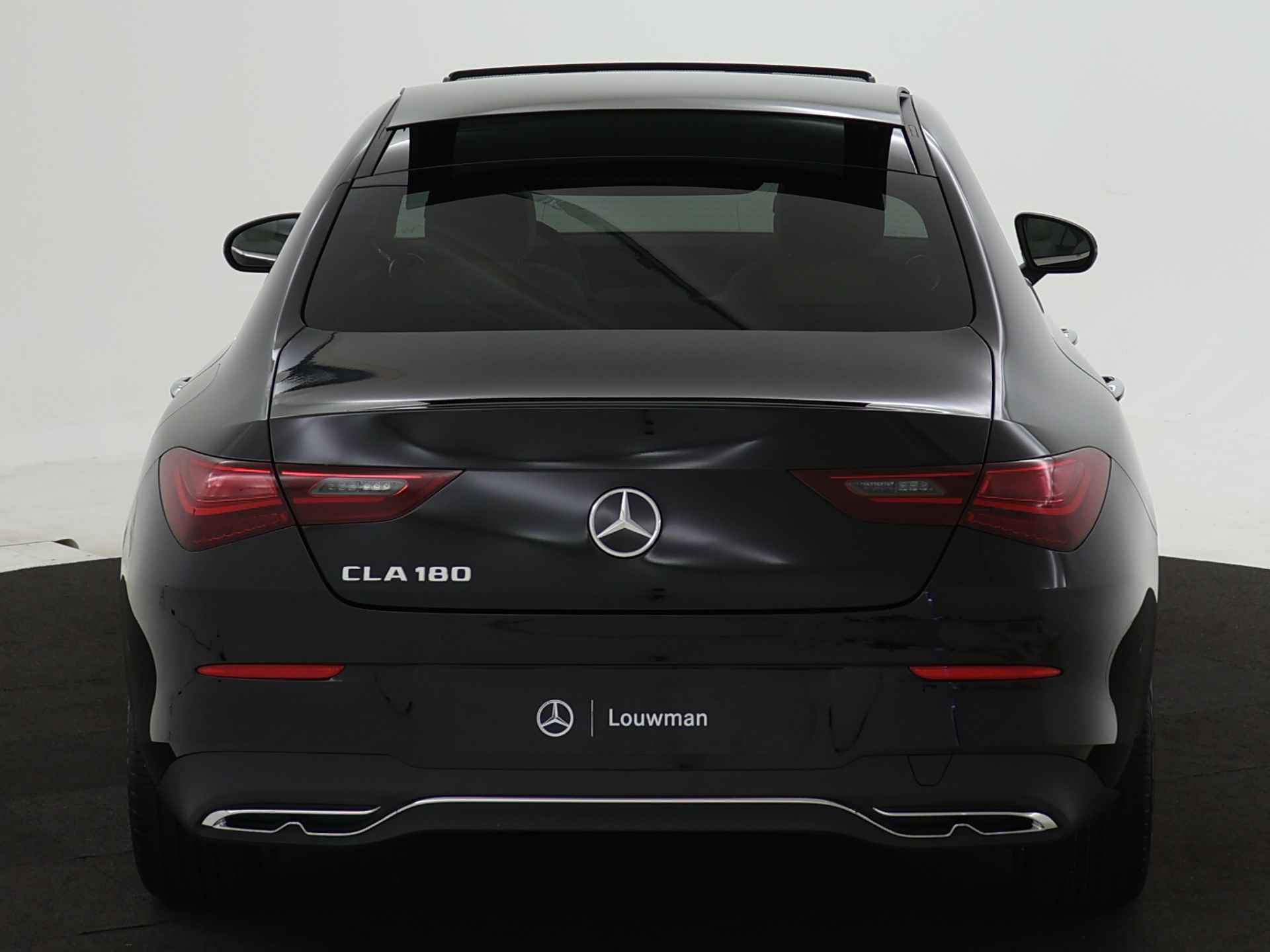 Mercedes-Benz CLA-Klasse 180 Luxury Line | MULTIBEAM LED | USB pakket plus | KEYLESS GO-comfortpakket | Panoramaschuifdak | Burmester Surround Sound systeem | Parkeerpakket met 360°-camera | Verkeersborden assistent | - 24/36