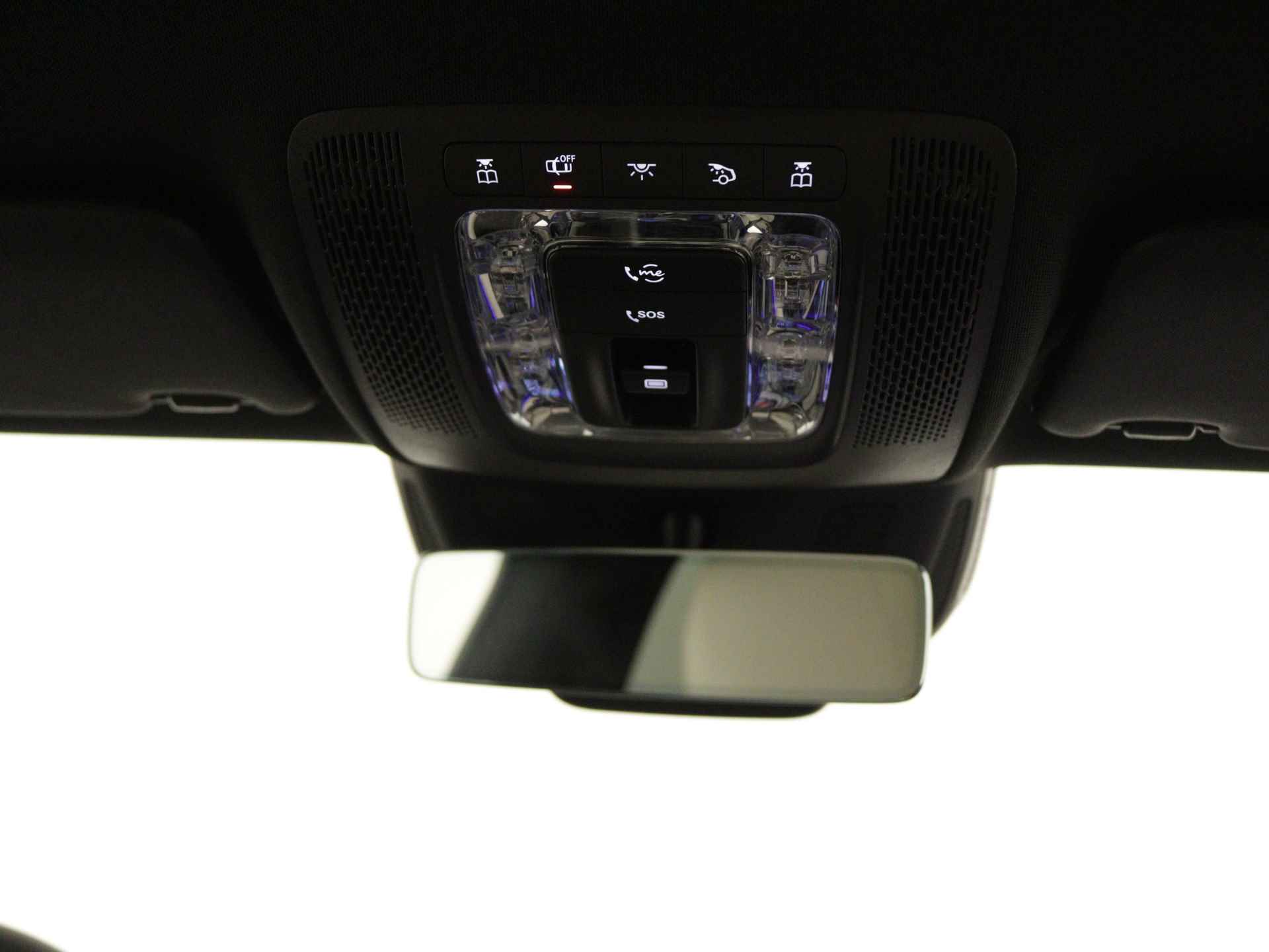 Mercedes-Benz CLA-Klasse 180 Luxury Line | MULTIBEAM LED | USB pakket plus | KEYLESS GO-comfortpakket | Panoramaschuifdak | Burmester Surround Sound systeem | Parkeerpakket met 360°-camera | Verkeersborden assistent | - 25/36