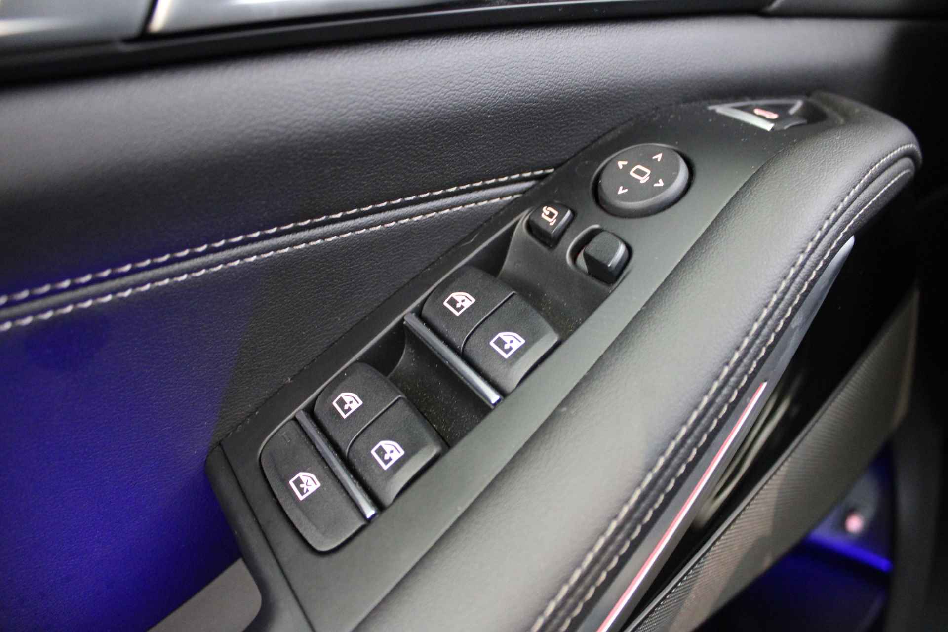 BMW X5 xDrive50e High Executive M Sport Automaat / Panoramadak / Trekhaak / Parking Assistant Professional / Adaptieve LED / Stoelventilatie / Soft-Close / Gesture Control - 38/61