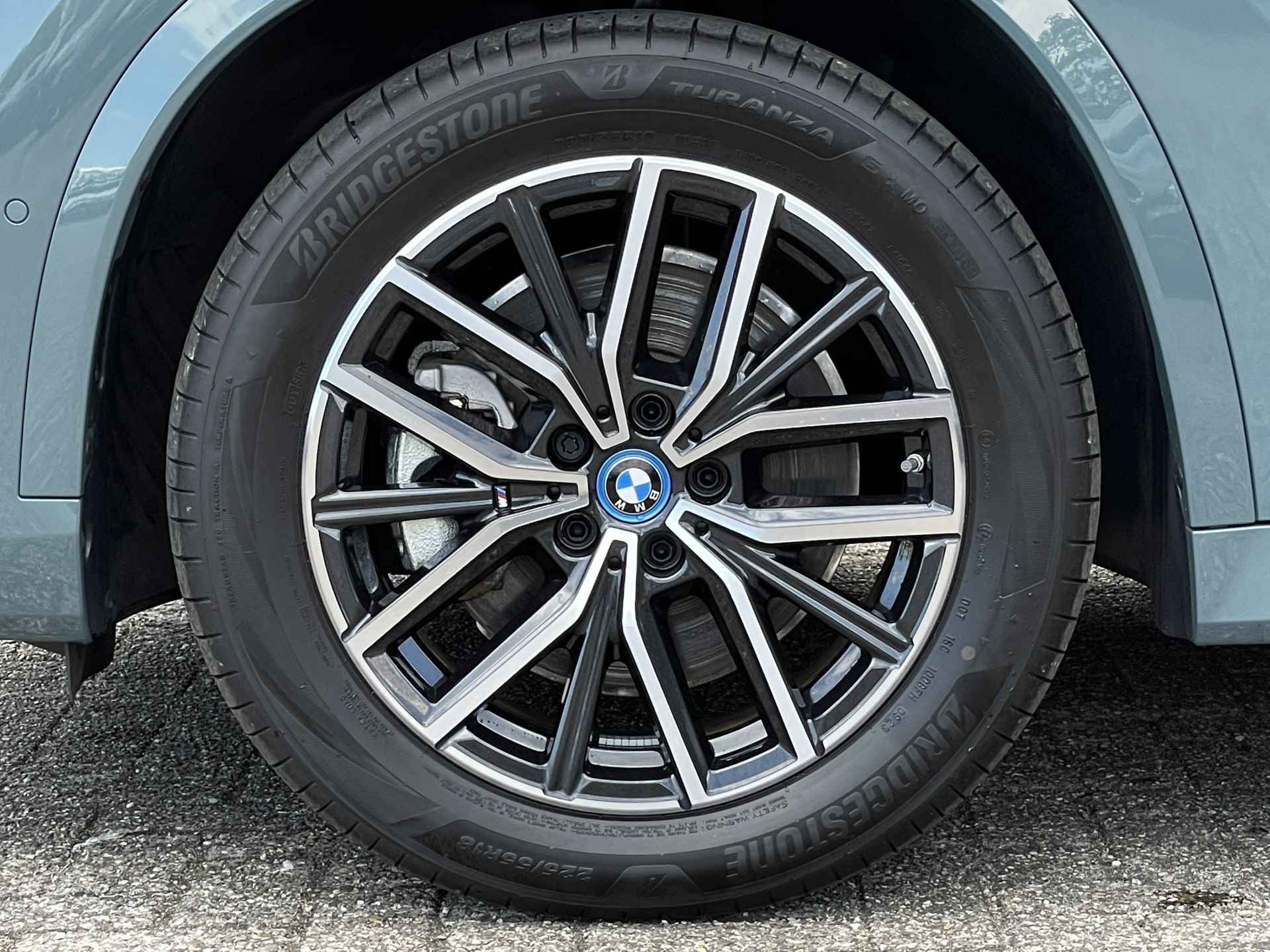 BMW iX1 xDrive30 Launch Ed. | M-Sport | 18'' | Driv. Ass. Plus - 5/29