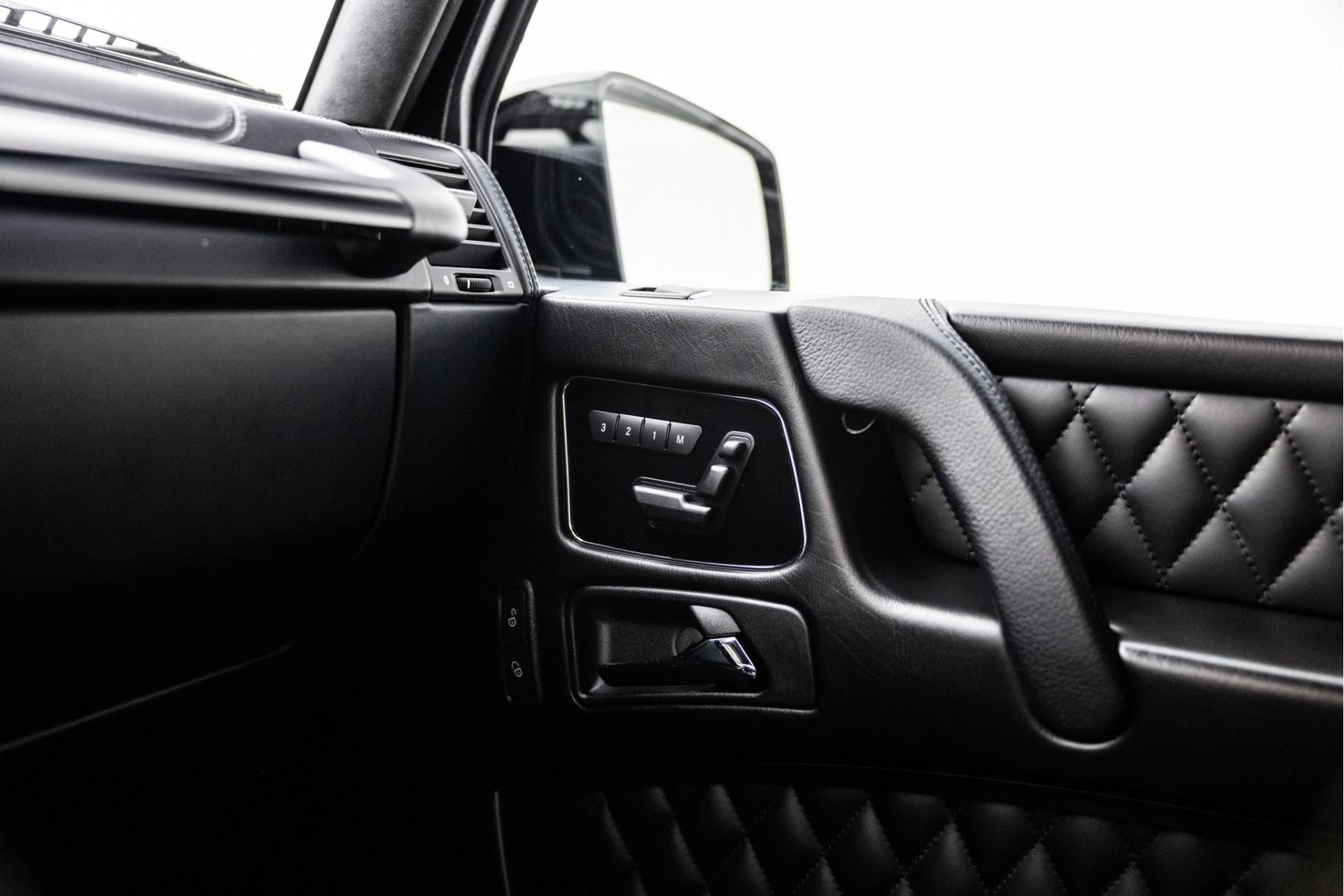Mercedes-Benz G-Klasse 65 AMG V12 | Nw. Prijs € 364.617 | Designo | Stoelkoeling | UNIEK! - 51/62