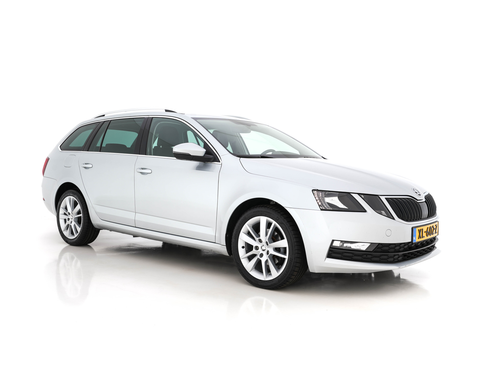 Škoda Octavia Combi 1.6 TDI Greentech Clever Edition Aut. *NAVI-FULLMAP | 1/2-LEDER | DAB | ECC | AMUNDSEN-AUDIO | PDC | CRUISE | APP-CONNECT | 17"ALU*