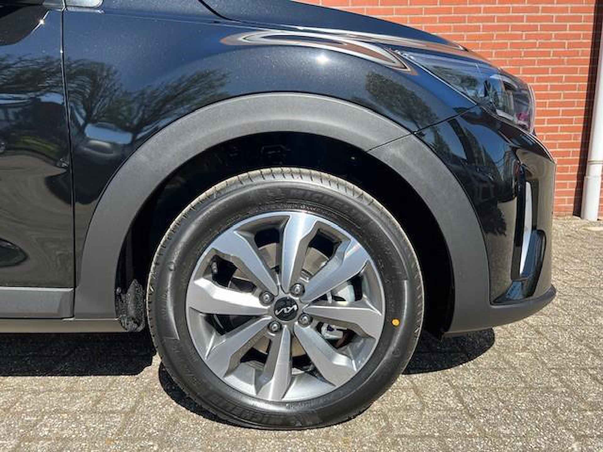 Kia Stonic 1.0 T-GDi MHEV DynamicPlusLine | €1.000,- inruilvoordeel | Snel leverbaar | Navigatie | Stoel- en stuurverwarming | Achteruitrijcamera - 11/24