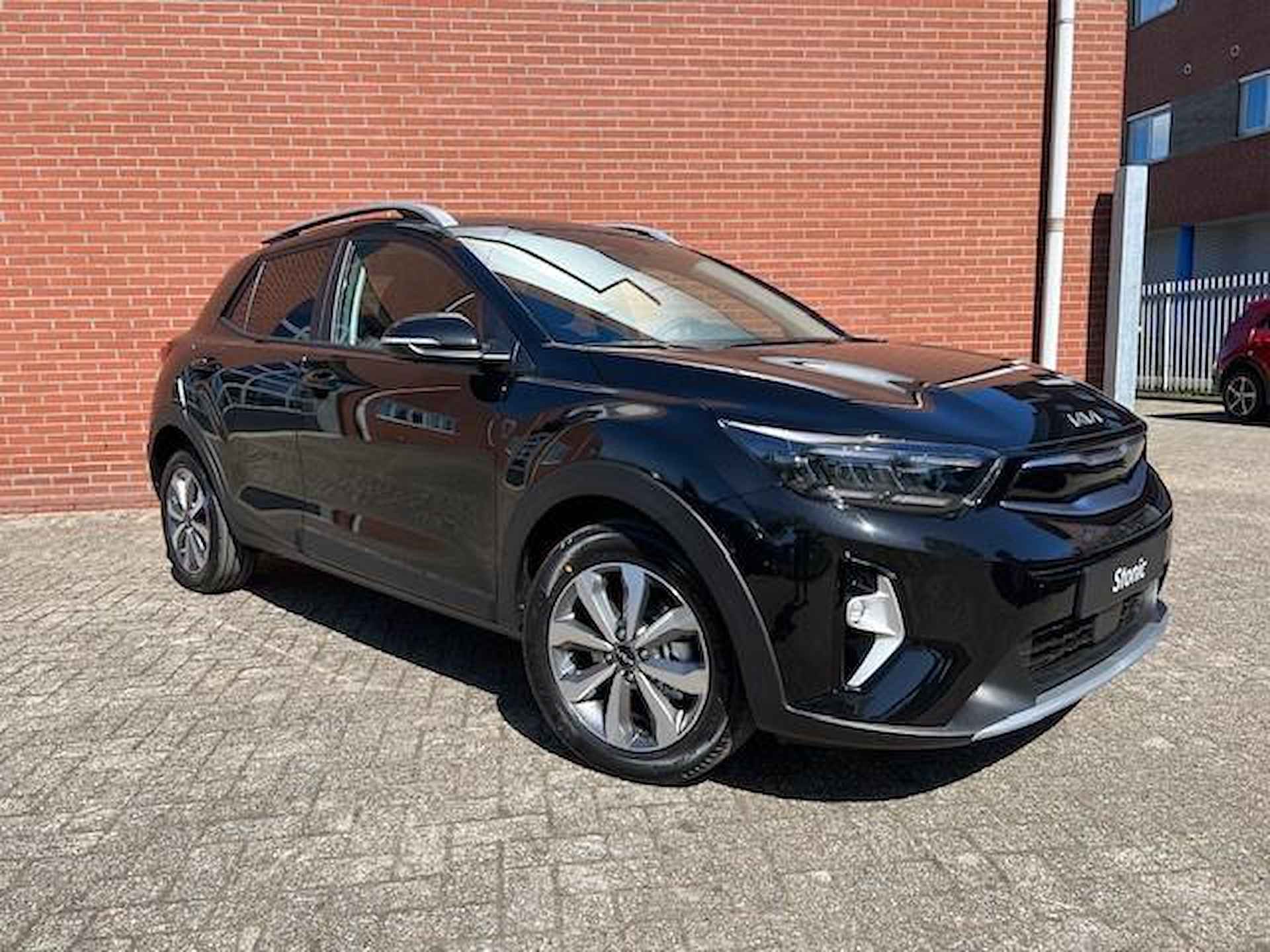 Kia Stonic 1.0 T-GDi MHEV DynamicPlusLine | €1.000,- inruilvoordeel | Snel leverbaar | Navigatie | Stoel- en stuurverwarming | Achteruitrijcamera - 13/24