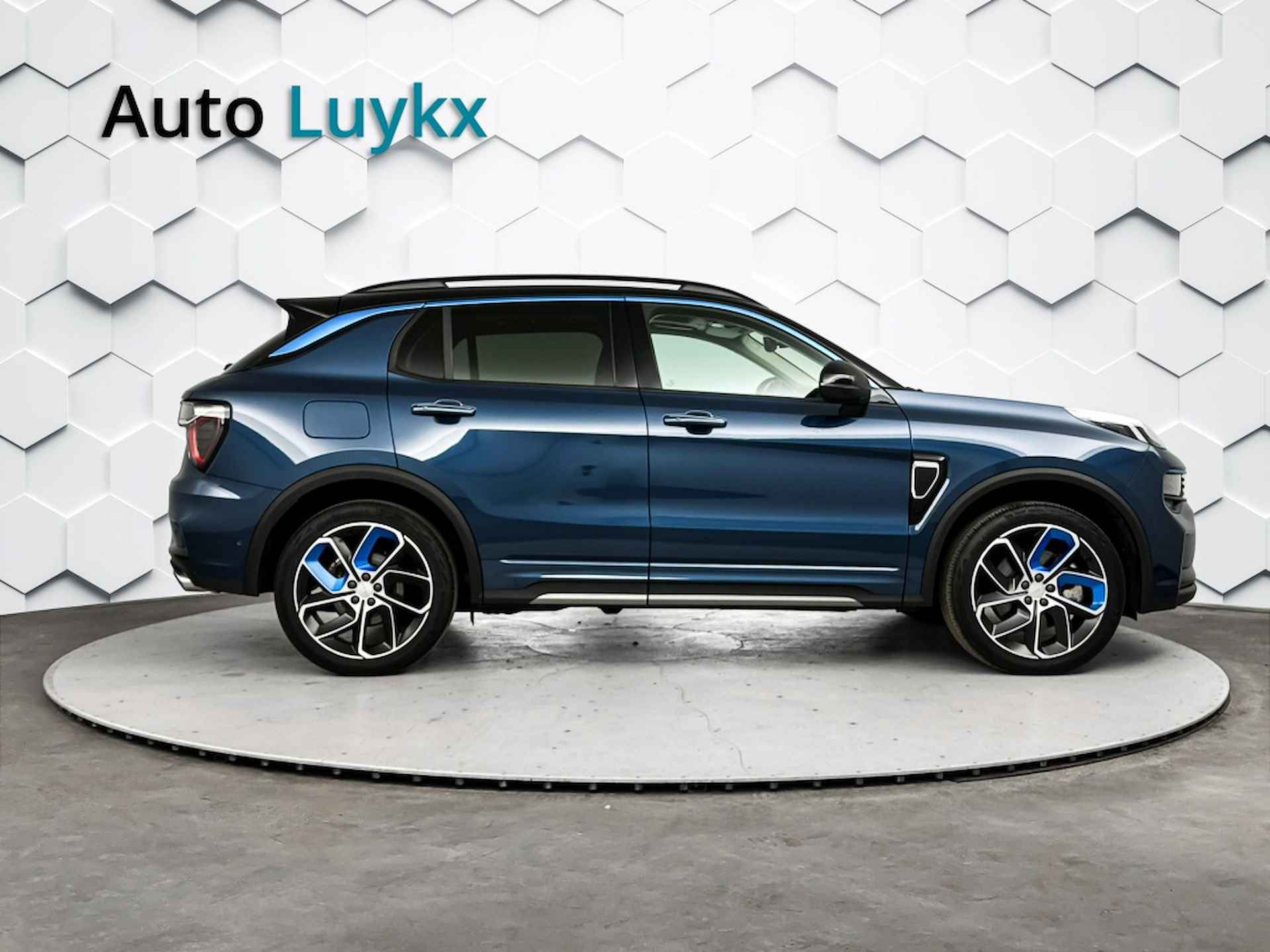 Lynk & Co 01 1.5 PHEV | 262 PK | Panoramadak | Navigatie - 10/43