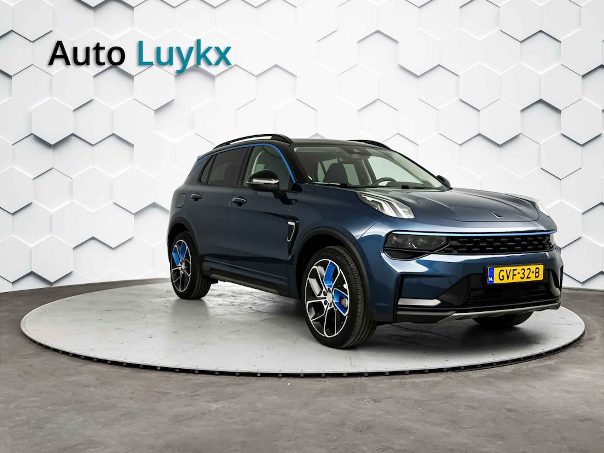 Lynk & Co 01 1.5 PHEV | 262 PK | Panoramadak | Navigatie - 11/43