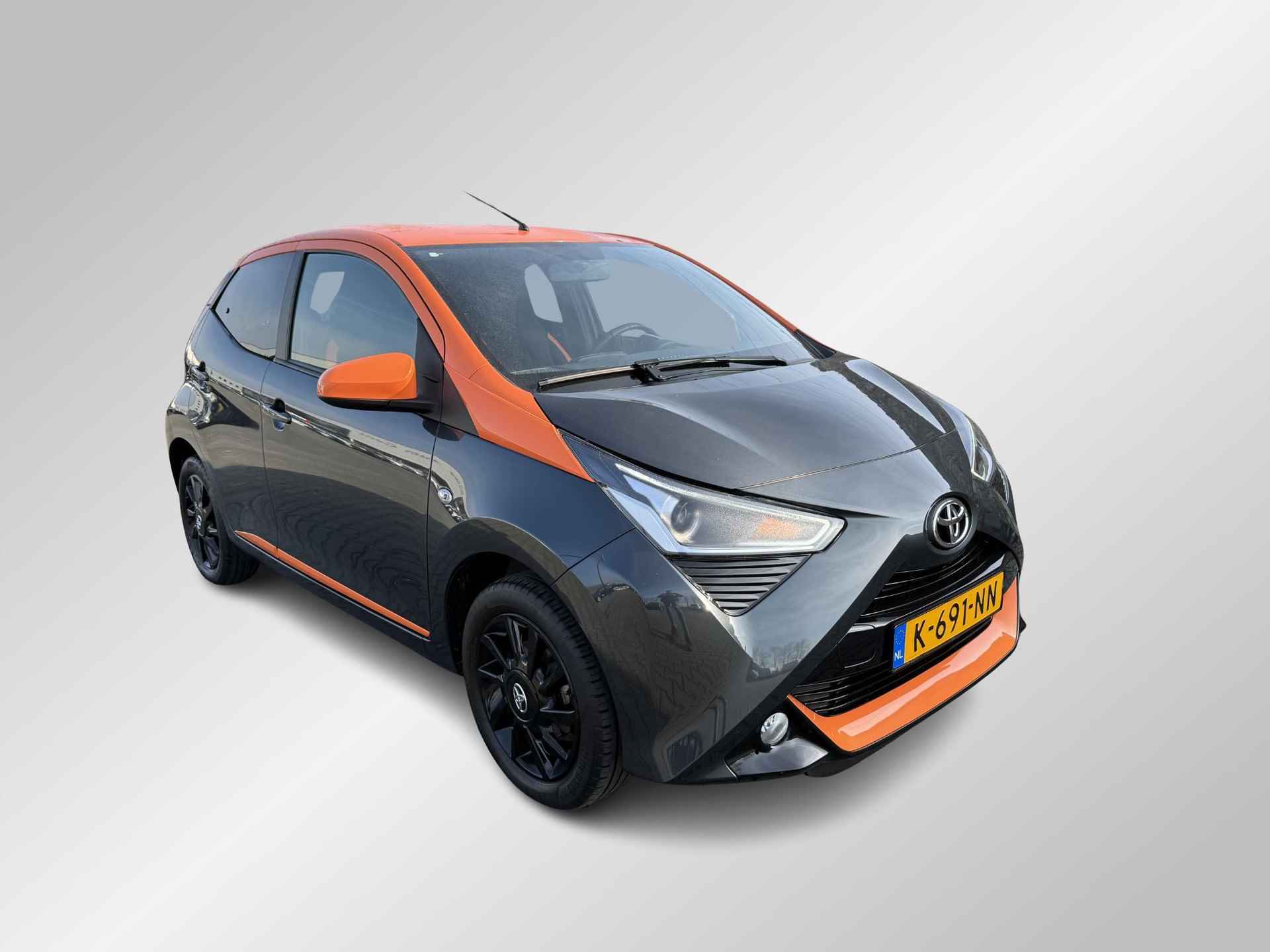 Toyota Aygo 1.0 VVT-i x-JBL - 8/24