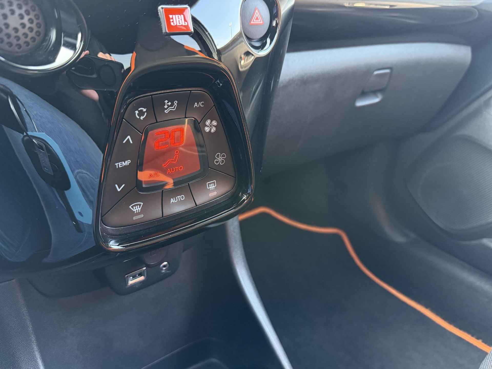 Toyota Aygo 1.0 VVT-i x-JBL - 20/24