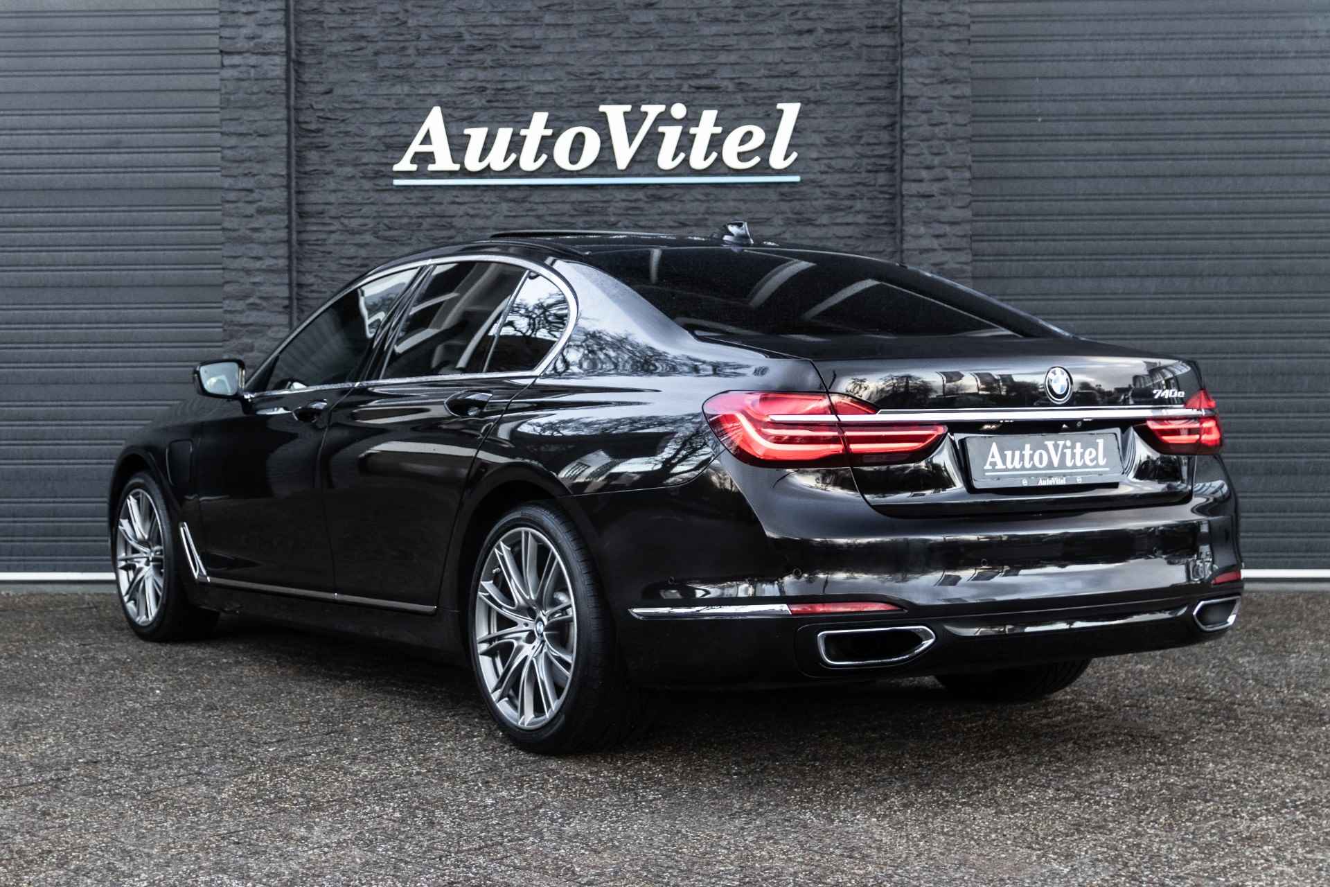 BMW 7 Serie 740e Individual | Glasdak | Climate Comfortleder + Massage | Bowers&Wilkins | 360° Camera | Adaptive Cruise | Head-Up | Soft Clo - 3/47