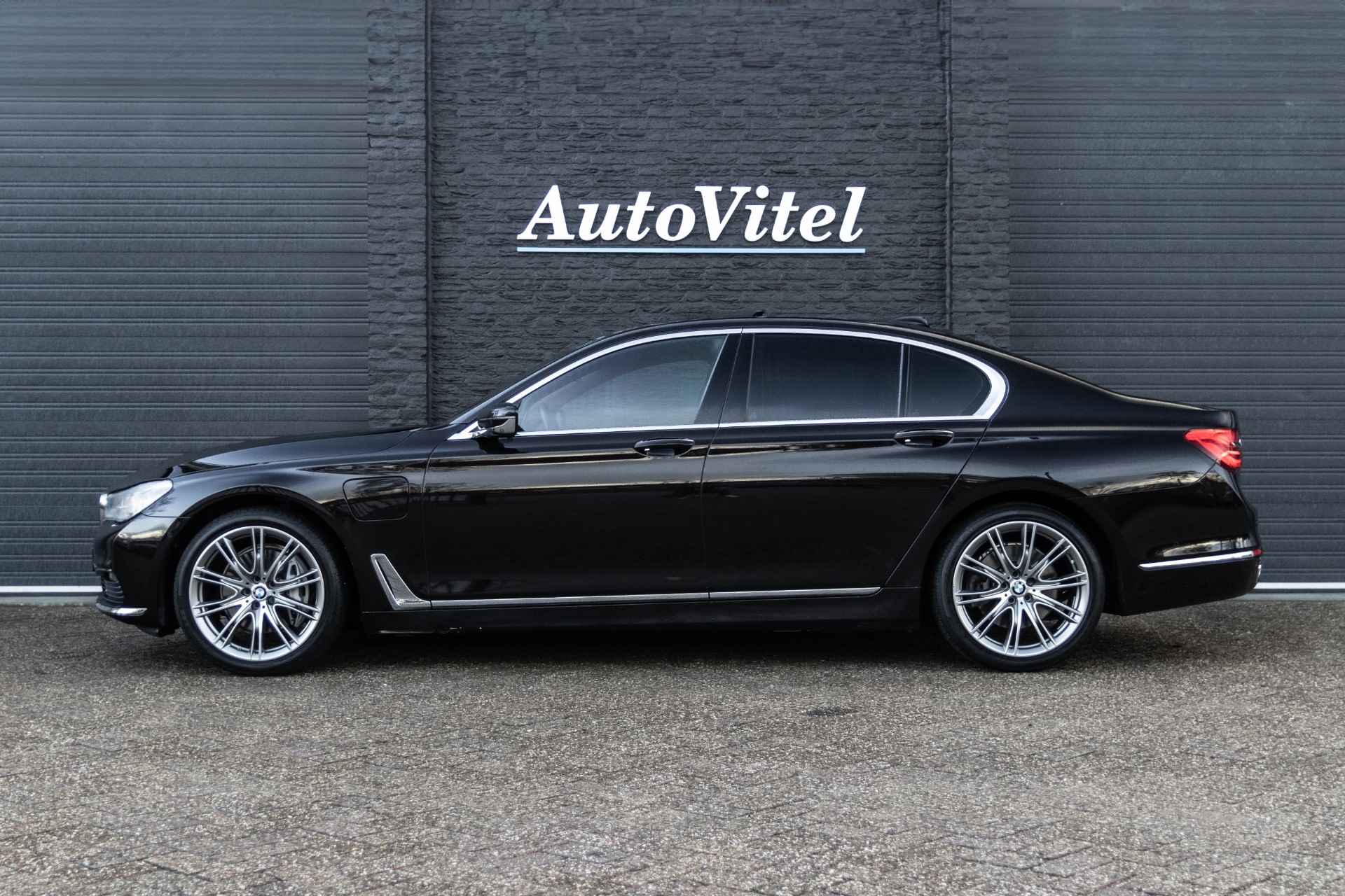 BMW 7 Serie 740e Individual | Glasdak | Climate Comfortleder + Massage | Bowers&Wilkins | 360° Camera | Adaptive Cruise | Head-Up | Soft Clo - 4/47