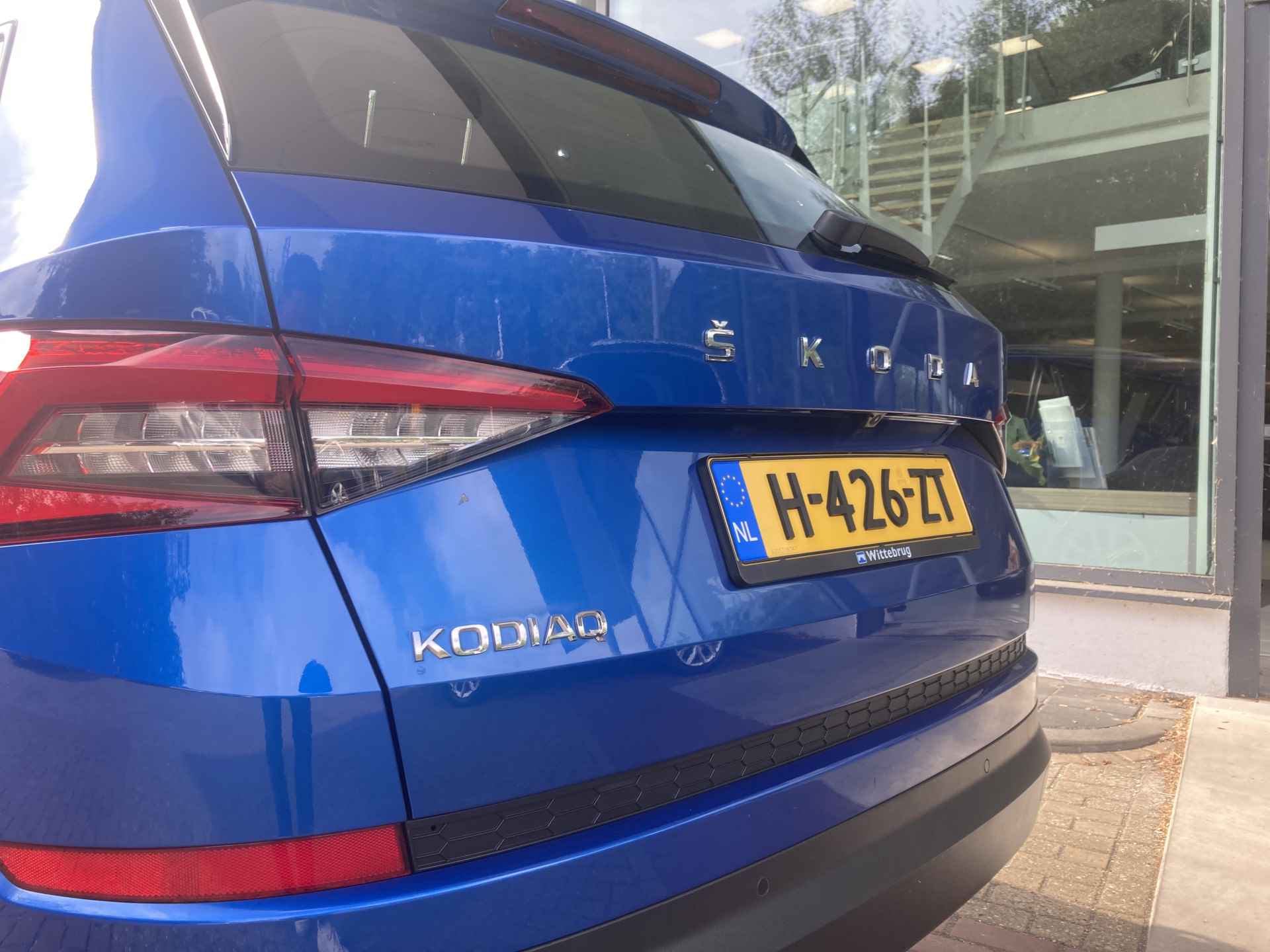 Škoda Kodiaq 1.5 TSI Business Edition 7p. DSG/ Metallic/ Int ged. Leer/ Led/ Camera/ Clima/ Navi/ Parkeersensor V. + A. / 18 lmv - 11/31