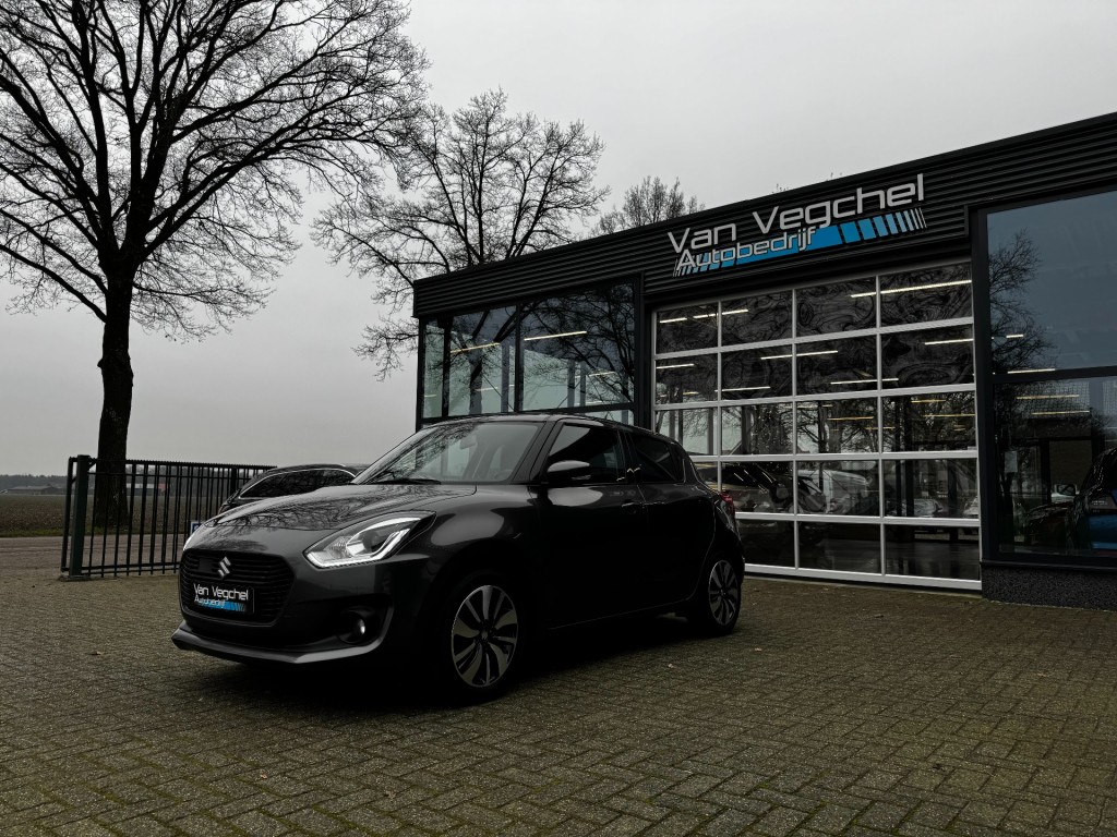 SUZUKI Swift 1.0 Boosterjet stijl / LED /AUTOMAAT / TREKHAAK / DAB