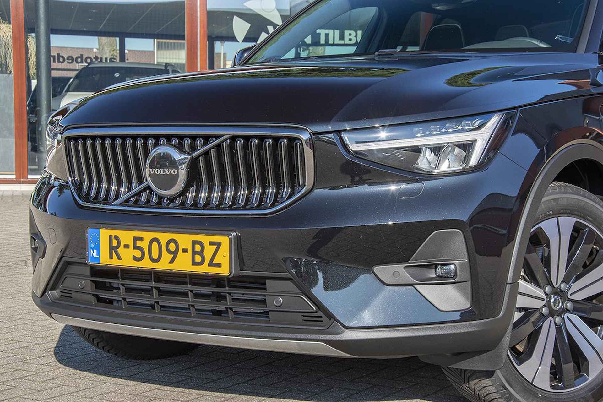 VOLVO XC40 1.5 T4 RECHARGE ULTIMATE BRIGHT - 2/27