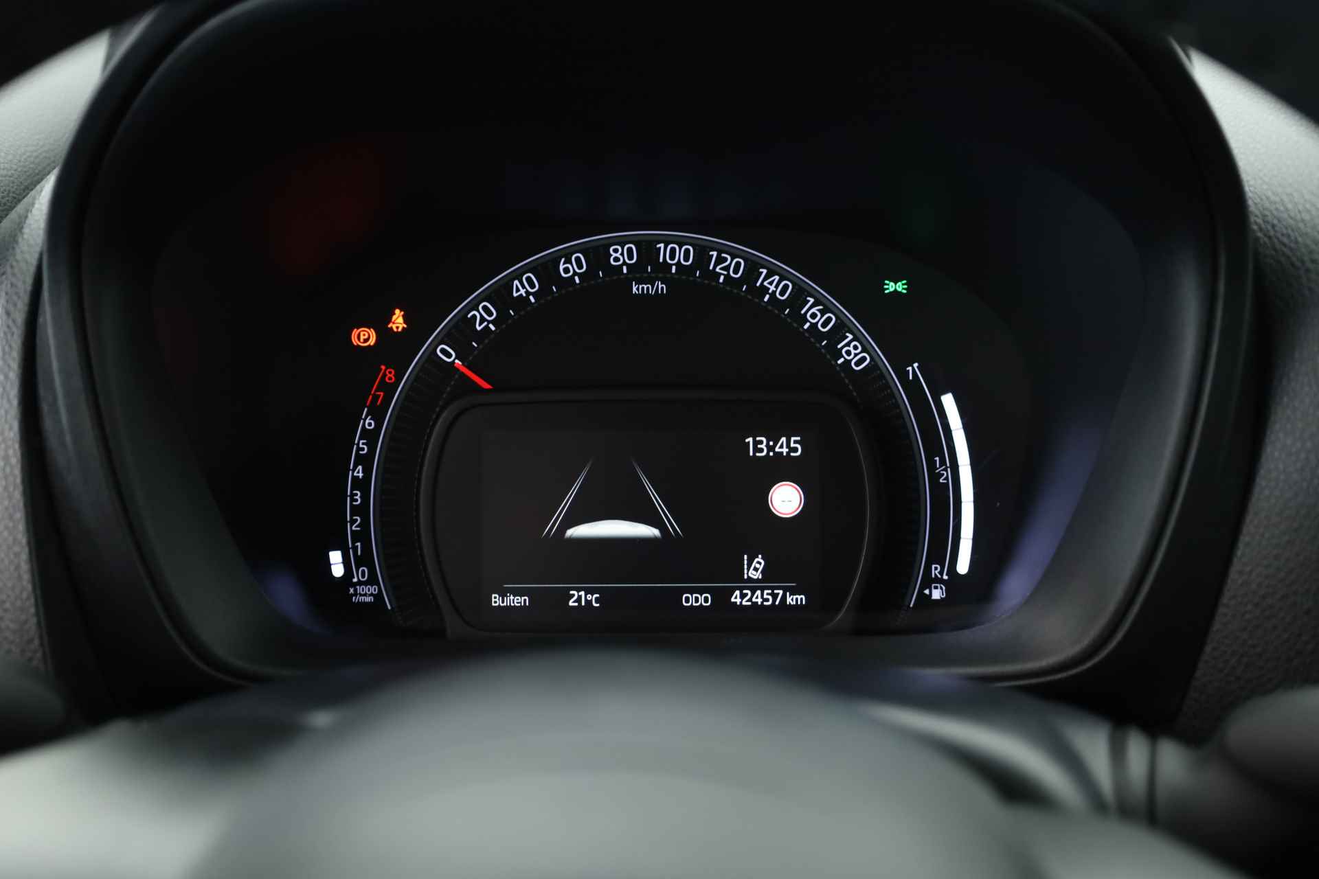 Toyota Aygo X 1.0 VVT-i MT first | Navi by app | Camera | Clima | Adapt. Cruise - 8/23