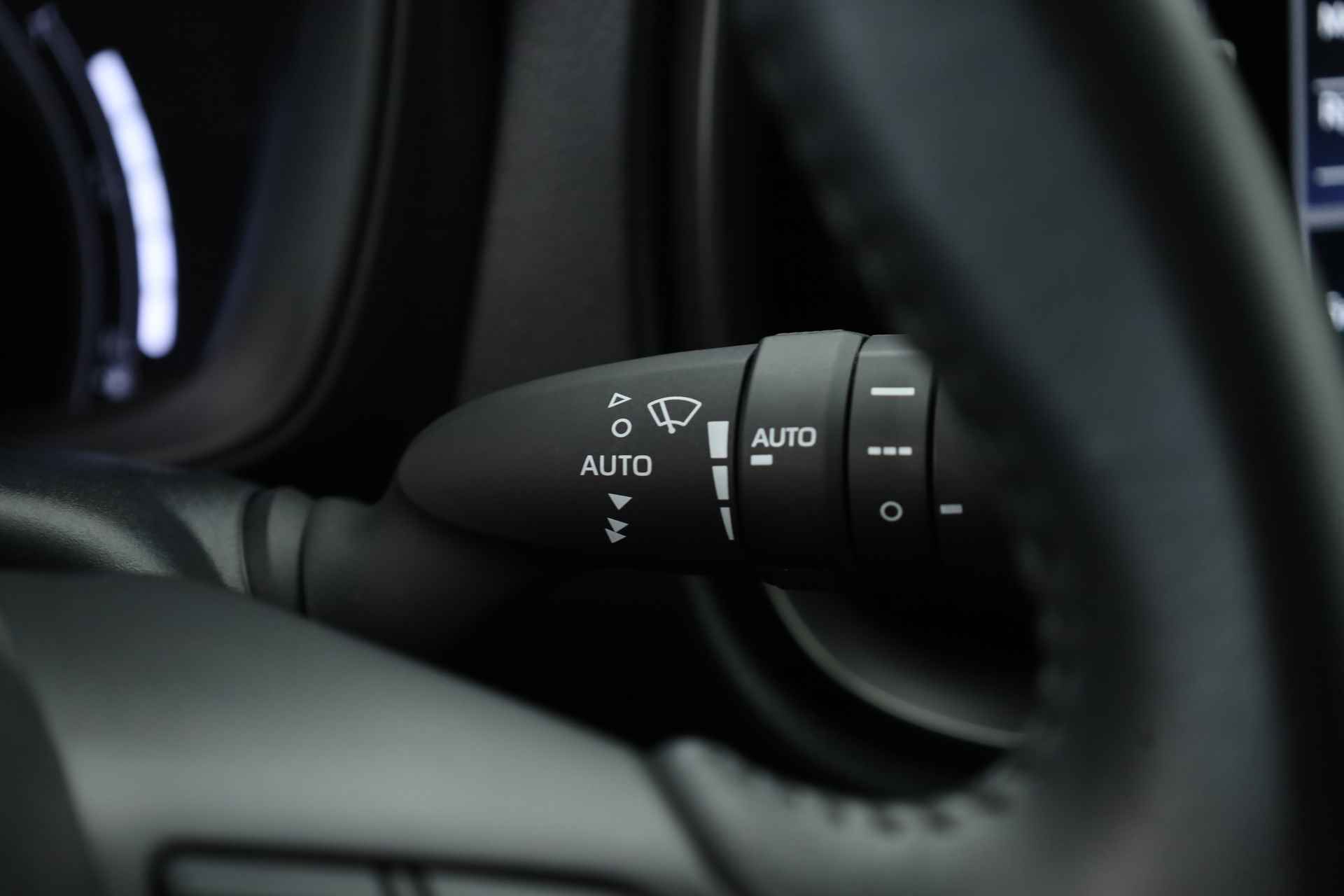 Toyota Aygo X 1.0 VVT-i MT first | Navi by app | Camera | Clima | Adapt. Cruise - 10/23
