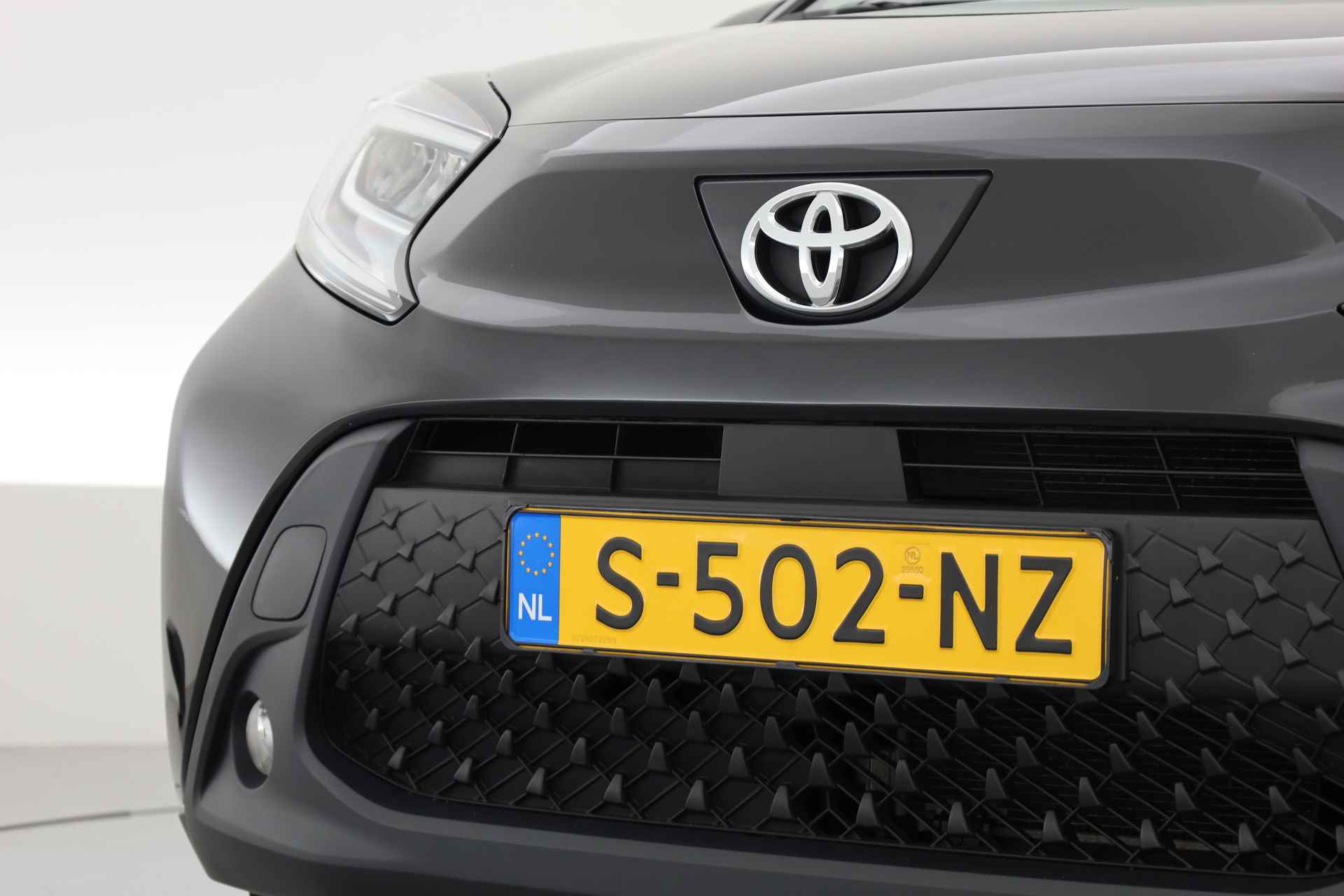 Toyota Aygo X 1.0 VVT-i MT first | Navi by app | Camera | Clima | Adapt. Cruise - 17/23