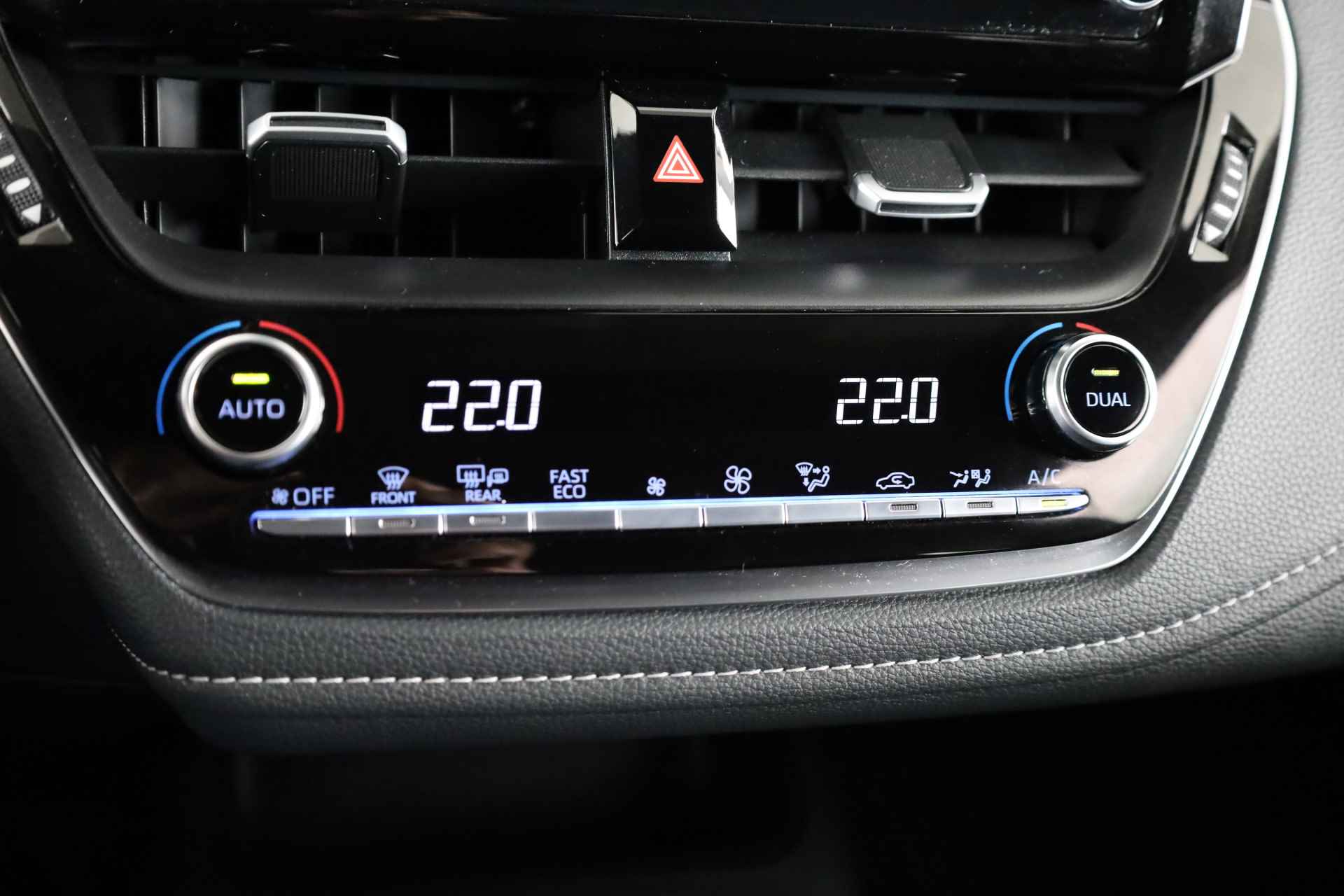 Toyota Corolla Touring Sports 1.8 Hybrid Active | Achteruitrijcamera | Adaptive Cruise Control | - 13/43