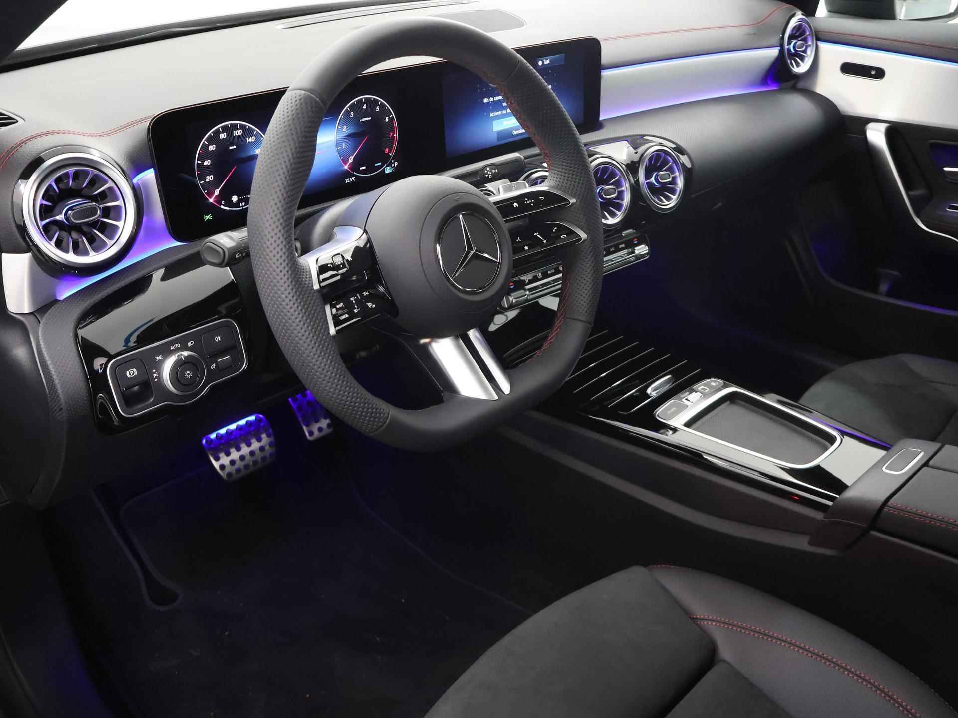 Mercedes-Benz CLA 180 Star Edition AMG Line | Panoramadak | 18-Inch | Nightpakket | Sfeerverlichting |  Keyless-Go | DAB+ - 8/46