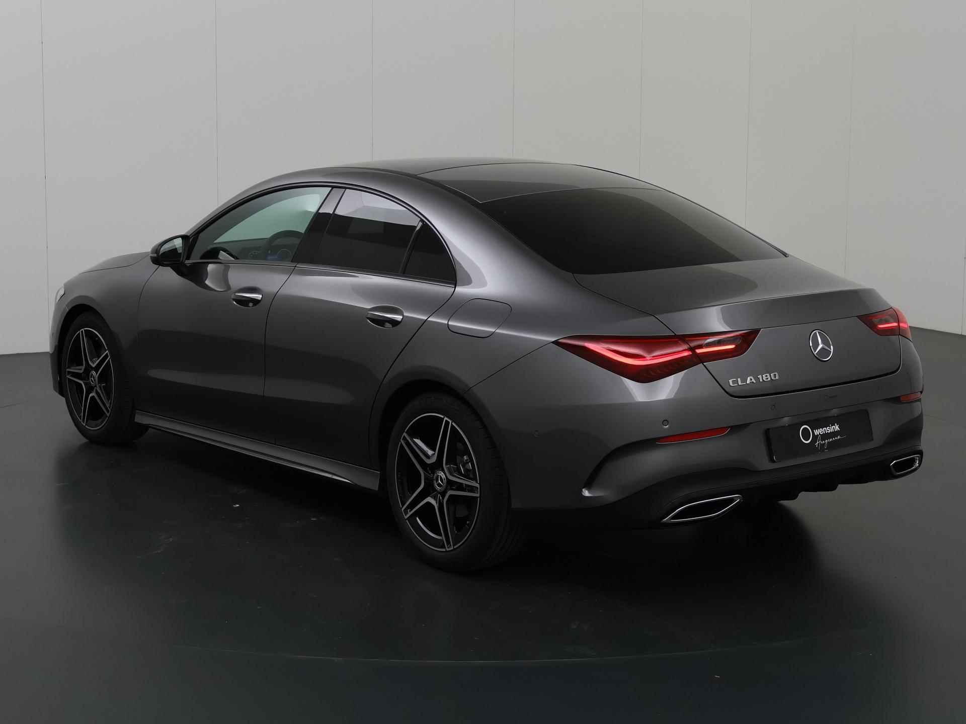 Mercedes-Benz CLA 180 Star Edition AMG Line | Panoramadak | 18-Inch | Nightpakket | Sfeerverlichting |  Keyless-Go | DAB+ - 23/46