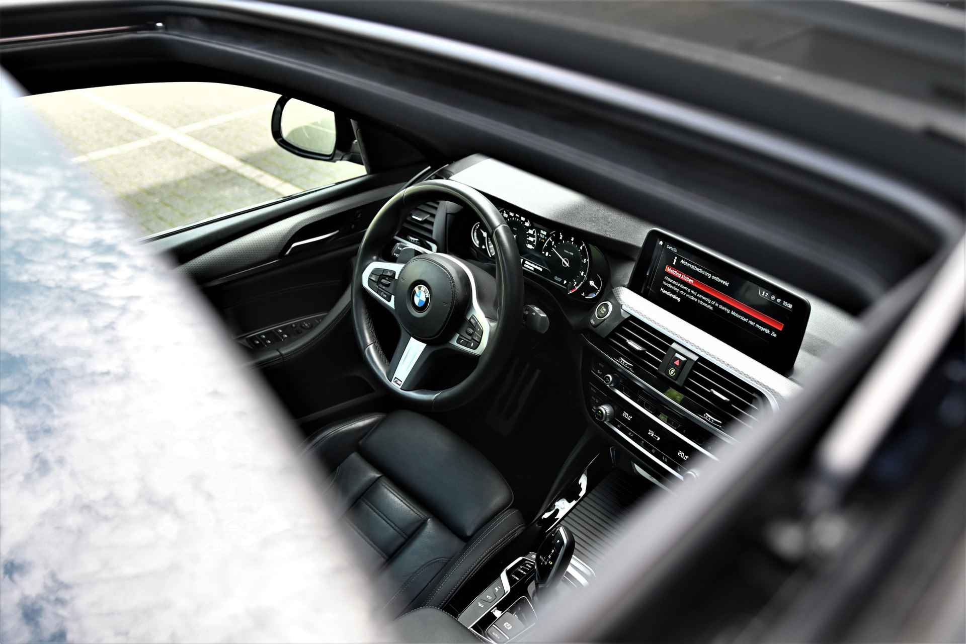 BMW X4 xDrive30i High Executive M Sport Automaat / Panoramadak / Sportstoelen / Parking Assistant Plus / LED / M Sportonderstel / Navigatie Professional / Leder - 9/25