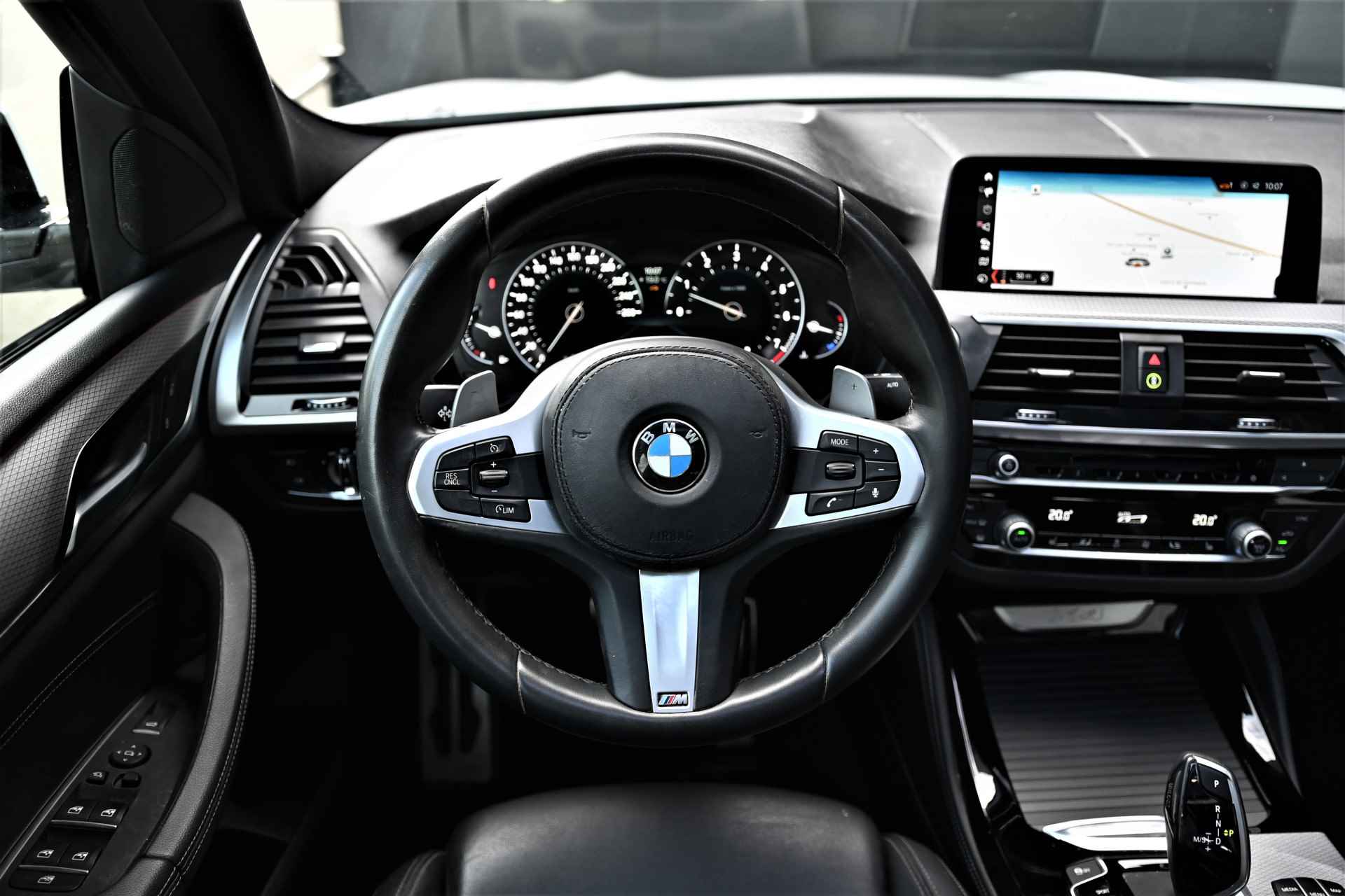 BMW X4 xDrive30i High Executive M Sport Automaat / Panoramadak / Sportstoelen / Parking Assistant Plus / LED / M Sportonderstel / Navigatie Professional / Leder - 13/25