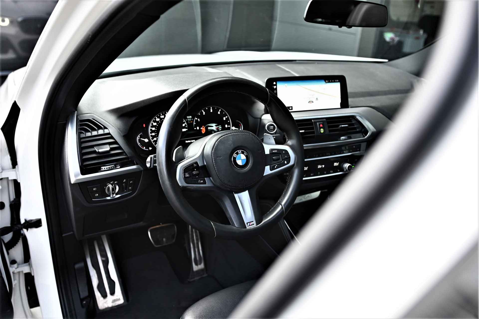 BMW X4 xDrive30i High Executive M Sport Automaat / Panoramadak / Sportstoelen / Parking Assistant Plus / LED / M Sportonderstel / Navigatie Professional / Leder - 14/25
