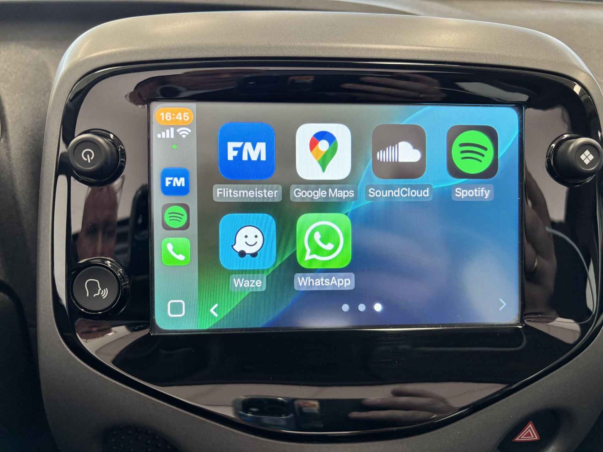 Toyota Aygo 1.0 VVT-i x-play limited Cabrio, Apple carplay, Android auto. - 3/45