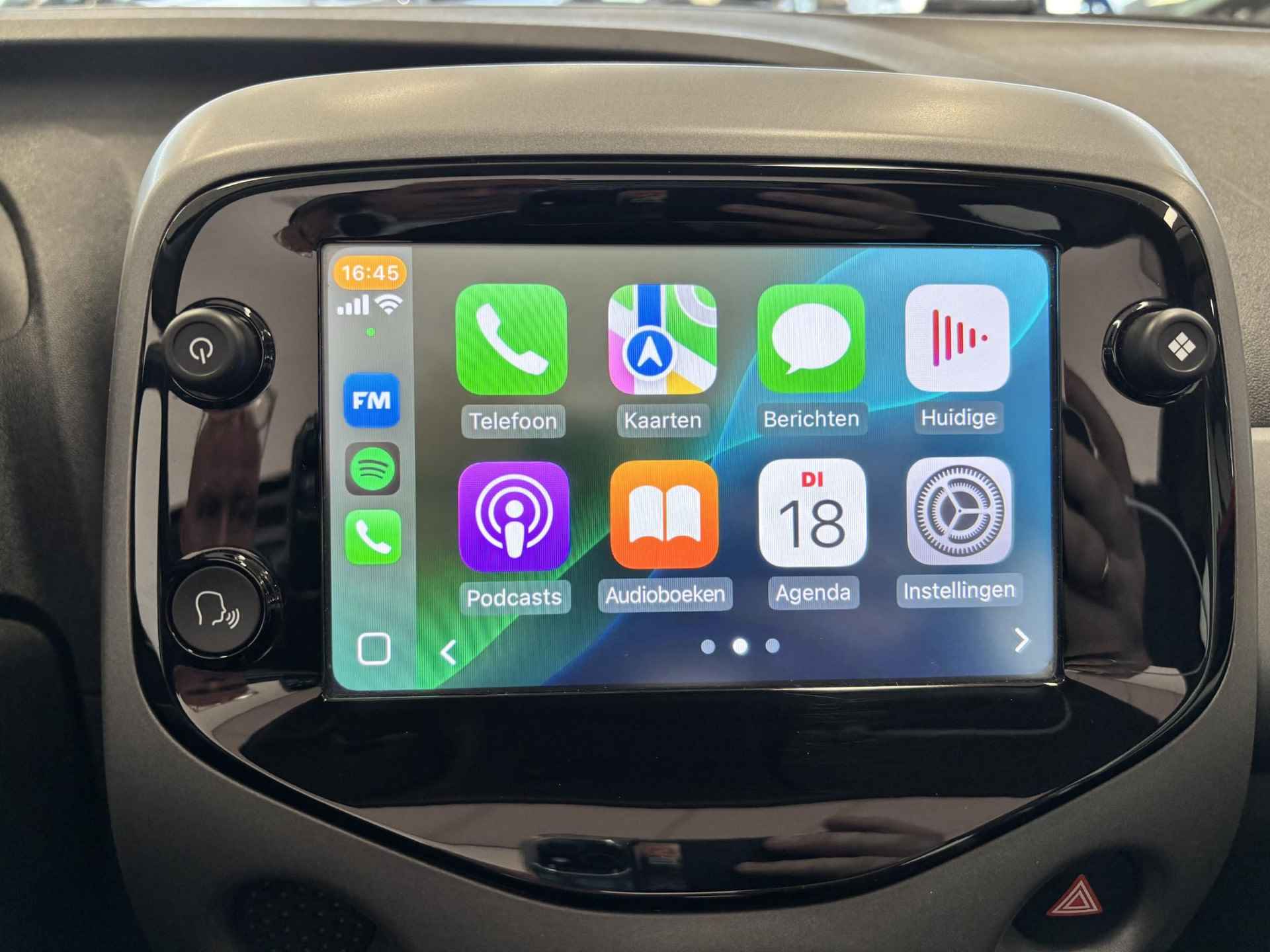 Toyota Aygo 1.0 VVT-i x-play limited Cabrio, Apple carplay, Android auto. - 23/45