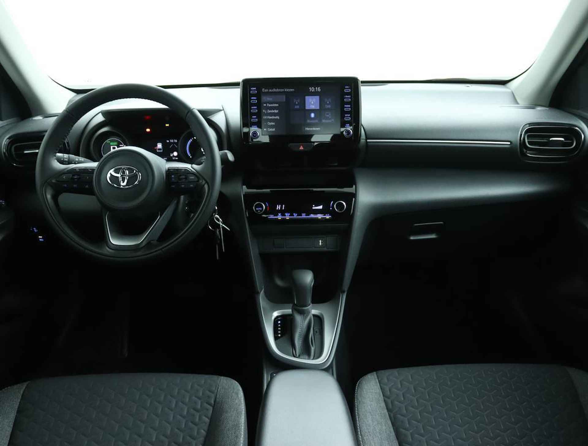 Toyota Yaris Cross Hybrid 115 Active | Adaptive Cruise Control | Airco | Achteruitrijcamera | Apple Carplay | Android Auto | - 4/49