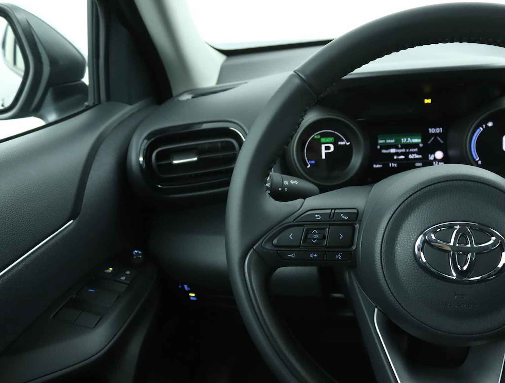 Toyota Yaris Cross Hybrid 115 Active | Adaptive Cruise Control | Airco | Achteruitrijcamera | Apple Carplay | Android Auto | - 19/49