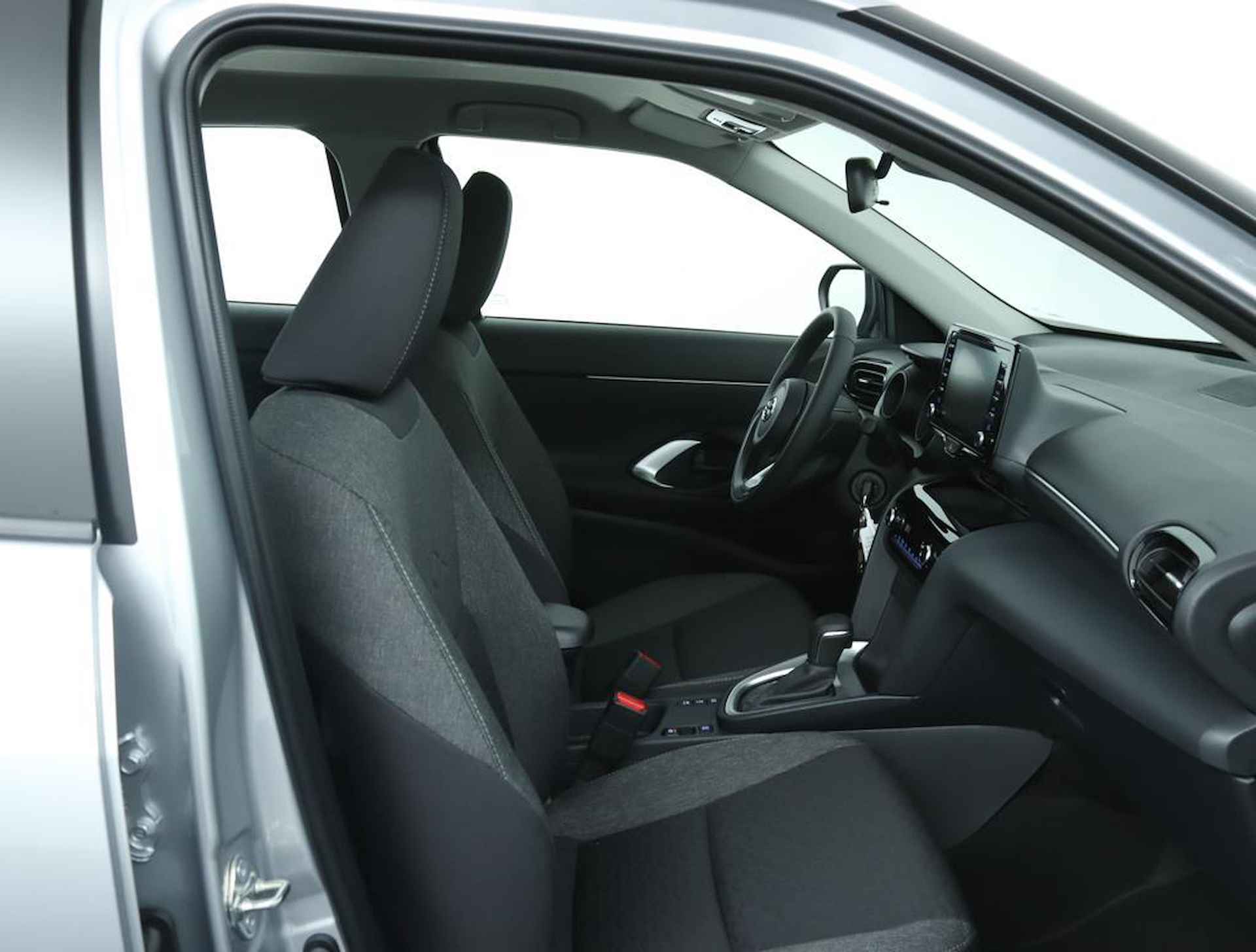 Toyota Yaris Cross Hybrid 115 Active | Adaptive Cruise Control | Airco | Achteruitrijcamera | Apple Carplay | Android Auto | - 22/49