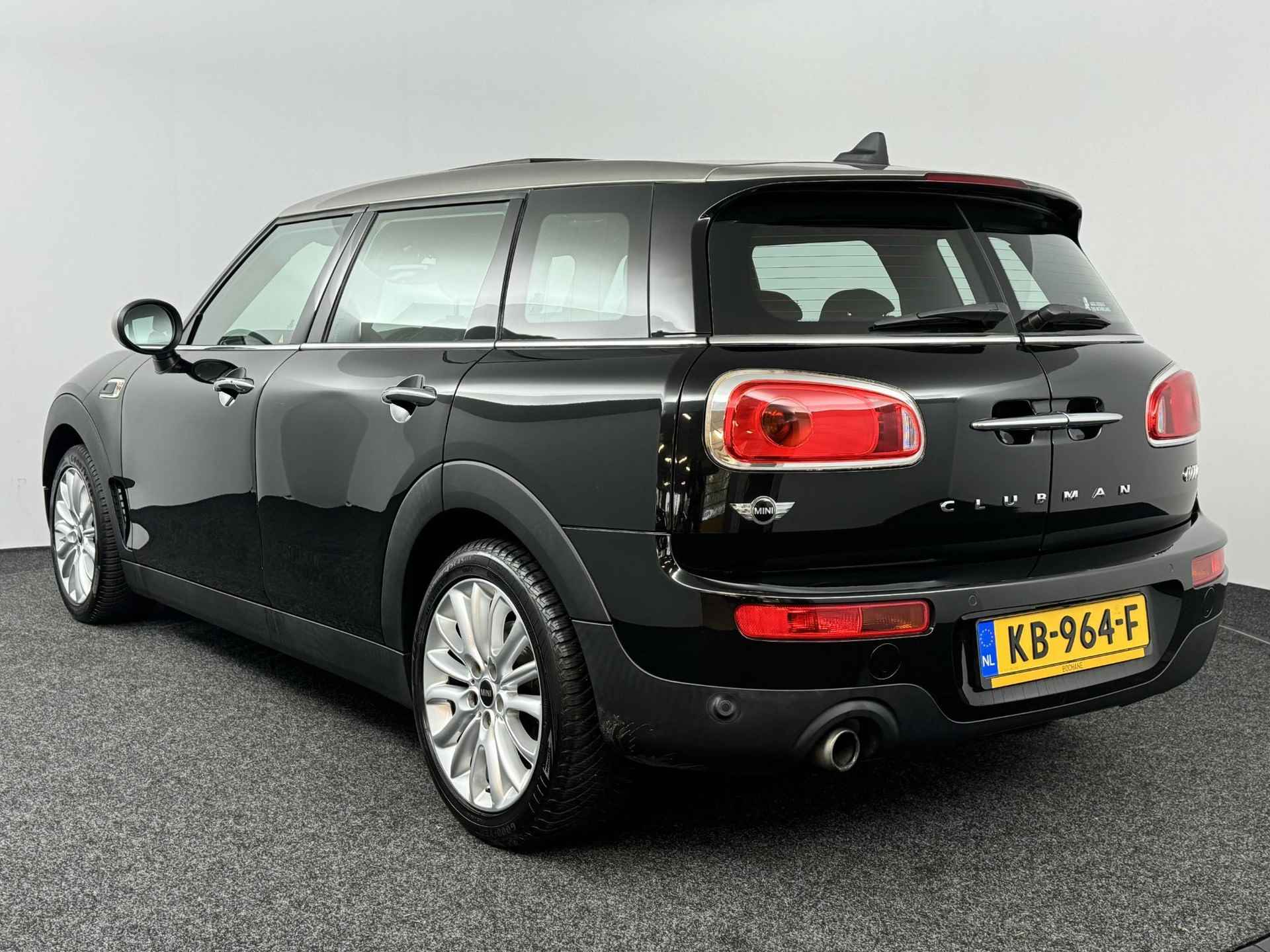 Mini Mini Clubman 1.5 Cooper | Navigatie | Panoramadak | Head-Up Display - 7/48