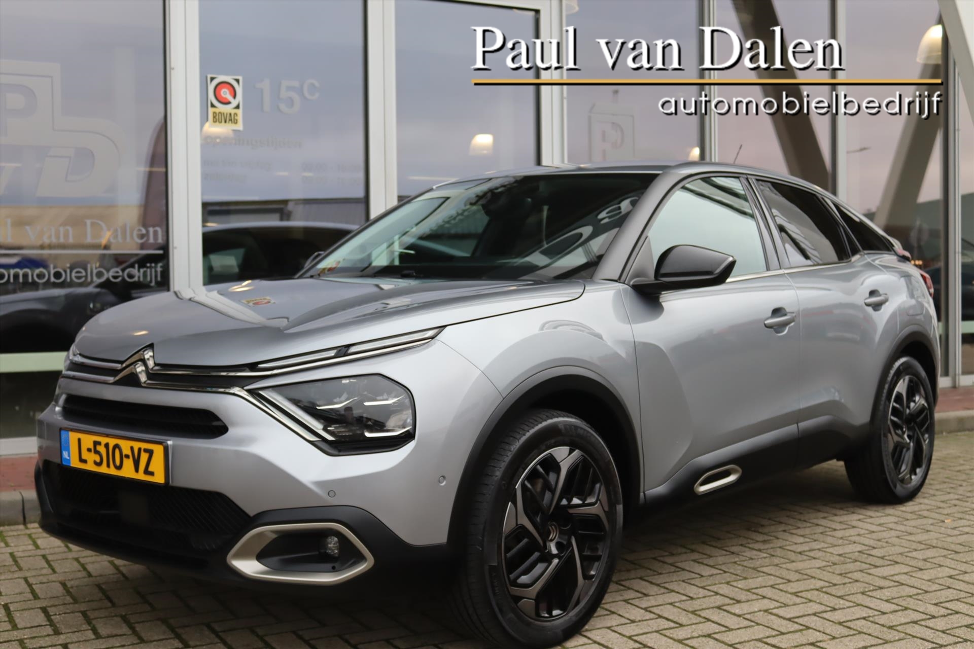 Citroen C4 1.2 PureTech 130PK SHINE Navi | Camera | Leer | NL Auto | Head Up | Dab | Led | Audio Premium | 1e Eigenaar |