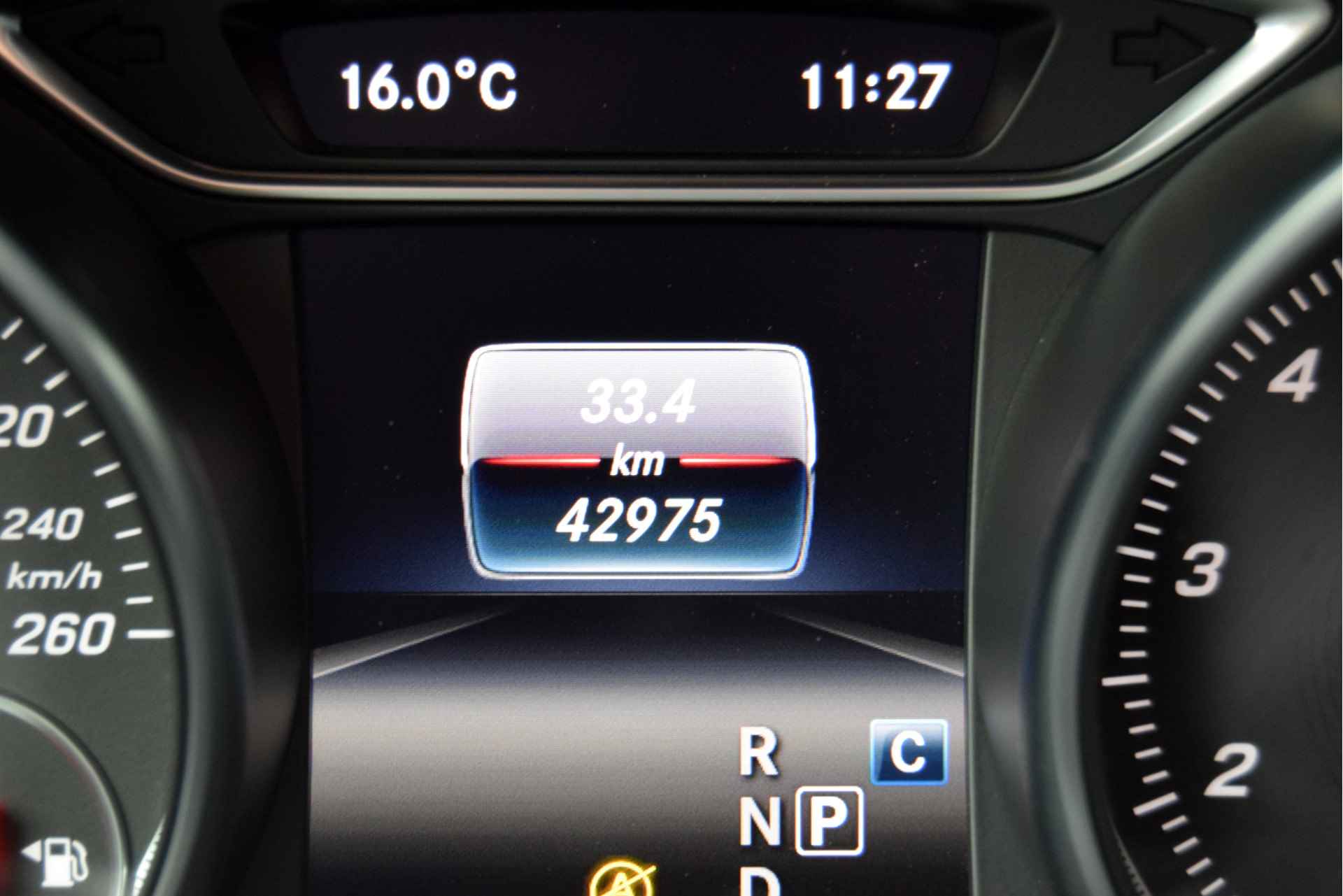 Mercedes-Benz GLA 180 Business Solution Style 43.000km NAP Camera Stoelverwarming Afn trekhaak - 22/46