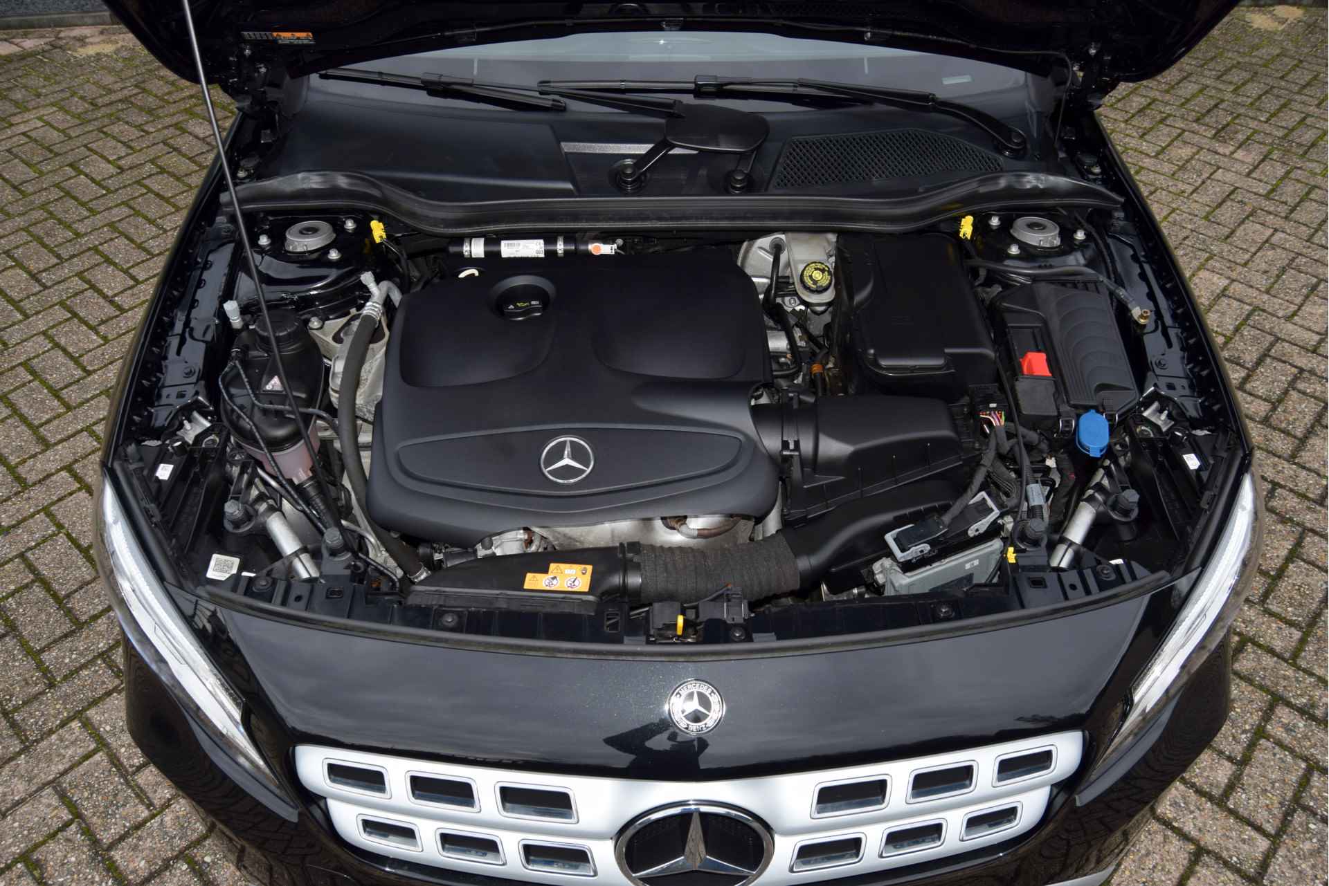 Mercedes-Benz GLA 180 Business Solution Style 43.000km NAP Camera Stoelverwarming Afn trekhaak - 43/46