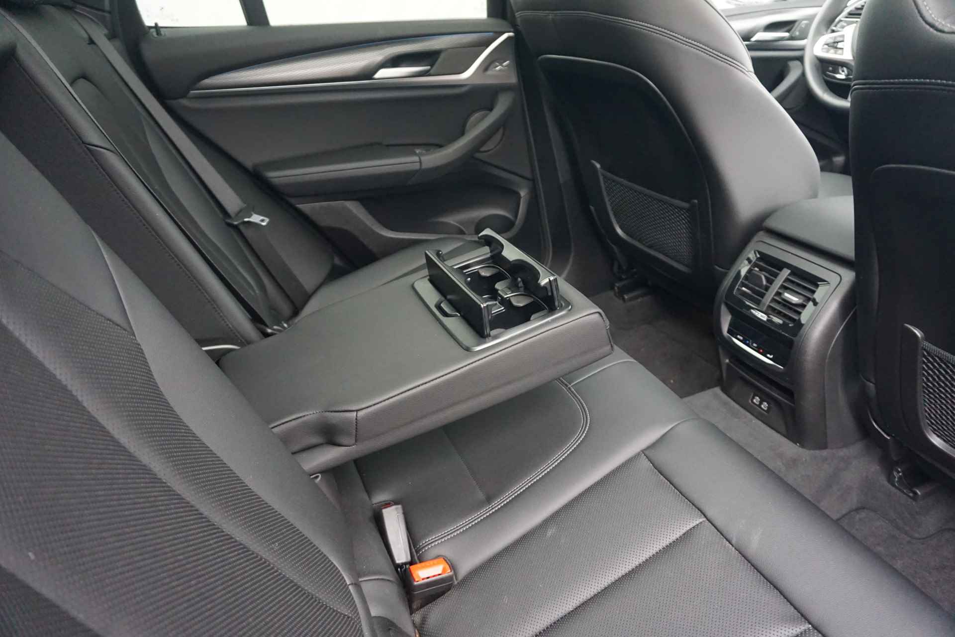 BMW X3 xDrive30e High Executive M Sport Trekhaak / Harman Kardon / Comfort Acces / Head-Up / Panorama Dak / Driving Assistant Professional - 19/26