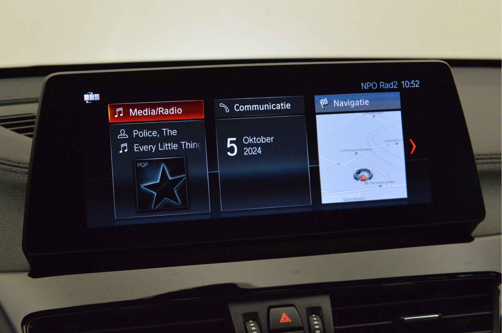 BMW X1 sDrive20i Executive Sport Line Automaat / Adaptieve LED / Head-Up / Sportstoelen / Navigatie Plus / Cruise Control - 21/23