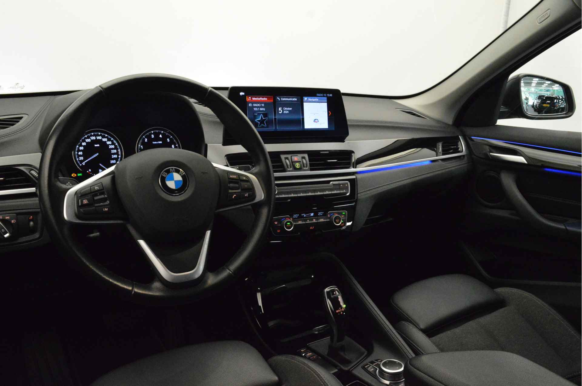 BMW X1 sDrive20i Executive Sport Line Automaat / Adaptieve LED / Head-Up / Sportstoelen / Navigatie Plus / Cruise Control - 5/23