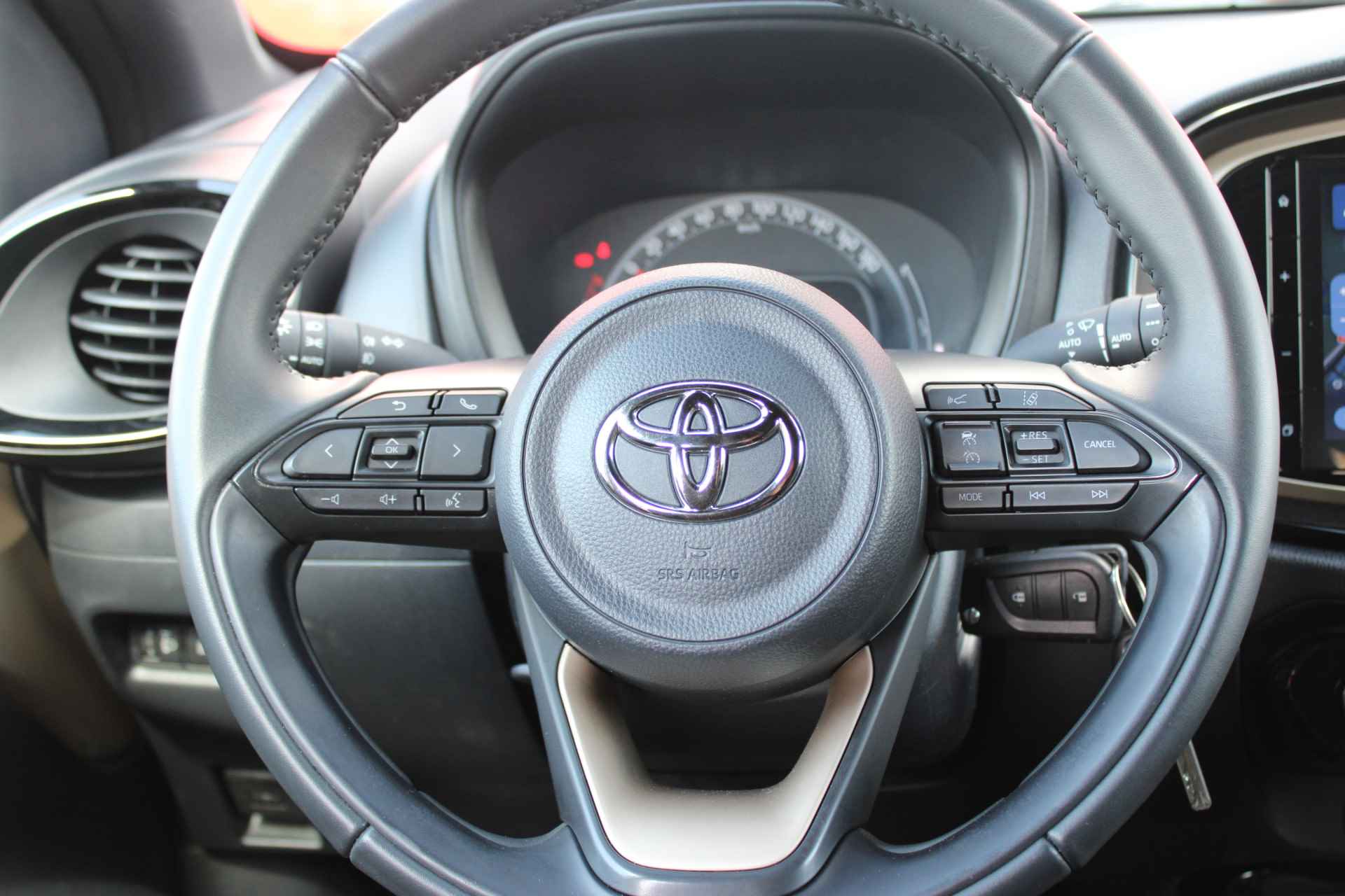 Toyota Aygo X 1.0 VVT-i envy Limited - 16/40