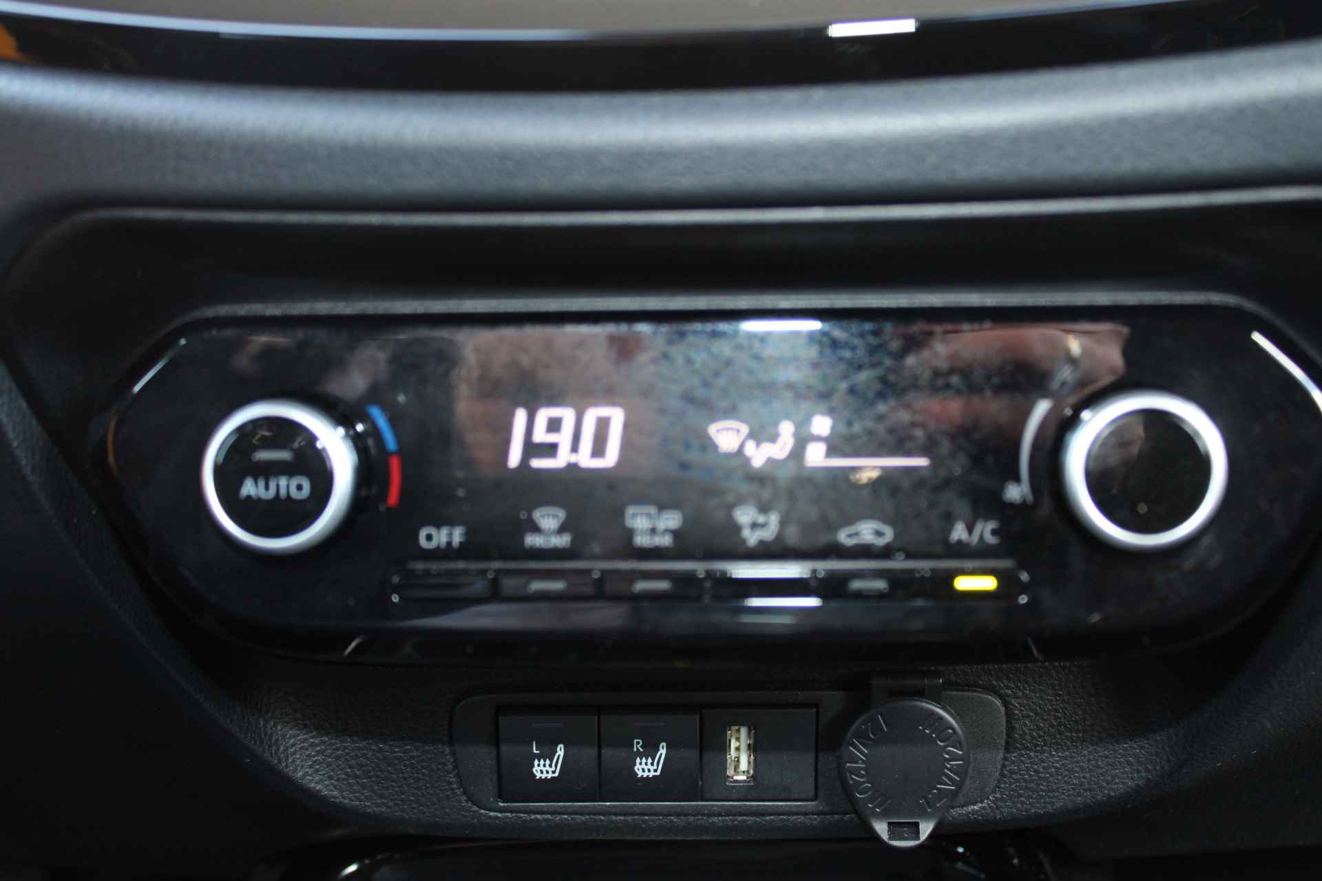 Toyota Aygo X 1.0 VVT-i envy Limited - 30/40