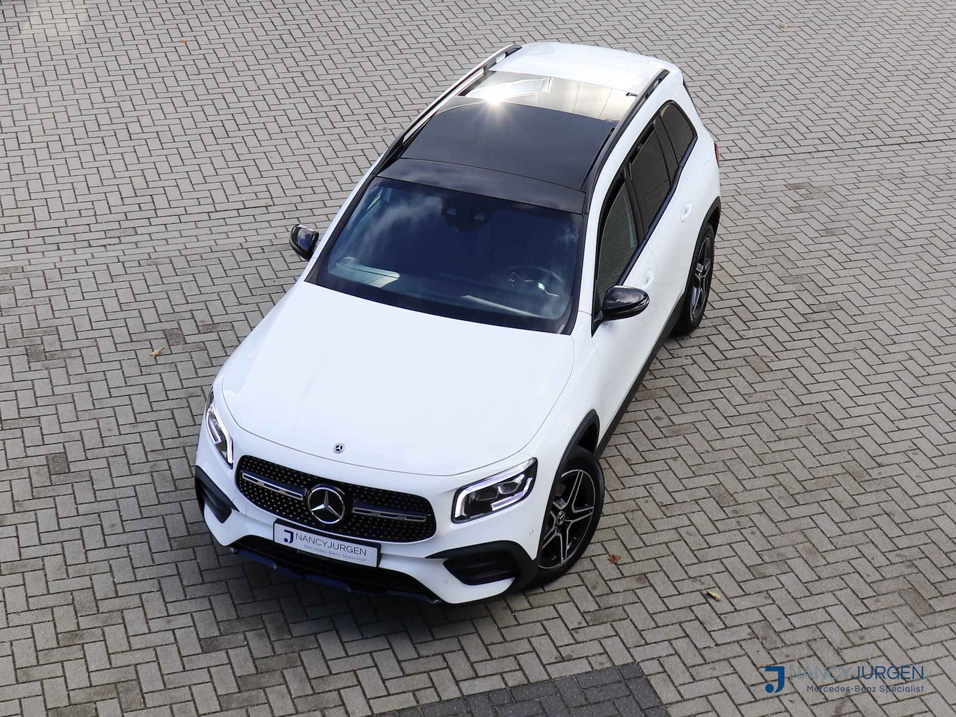 Mercedes-Benz GLB 200 AMG | 7G Aut | Ambiente | Aut. Airco | Business | LED | MBUX | Night Pakket | Elektr. Panorama Schuifdak | Parkeer Pakket | Trekhaak Zwenkbaar | - 6/47