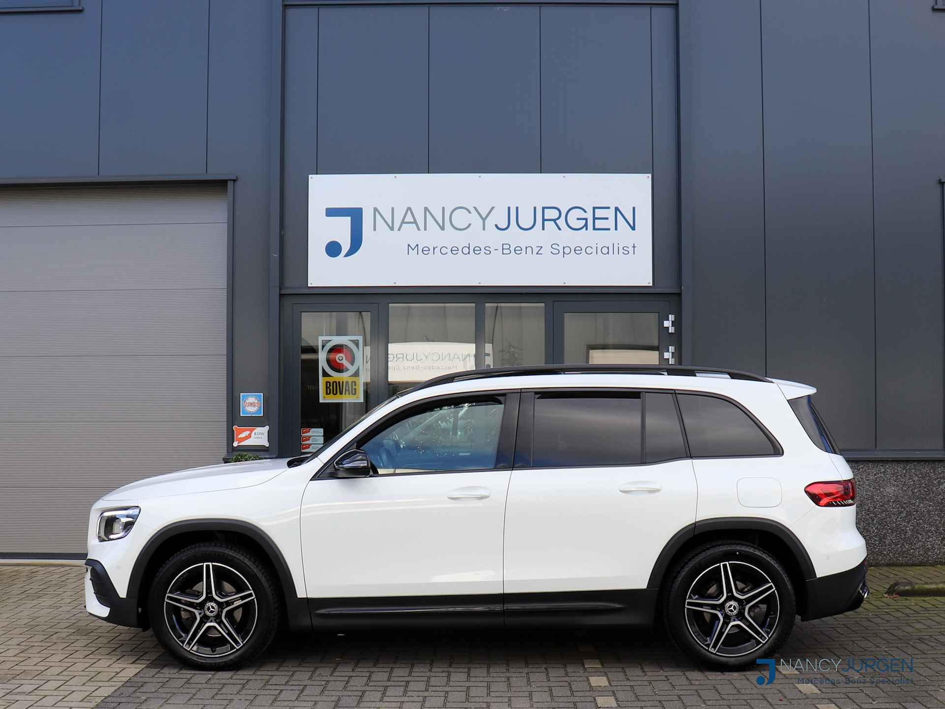 Mercedes-Benz GLB 200 AMG | 7G Aut | Ambiente | Aut. Airco | Business | LED | MBUX | Night Pakket | Elektr. Panorama Schuifdak | Parkeer Pakket | Trekhaak Zwenkbaar | - 9/47