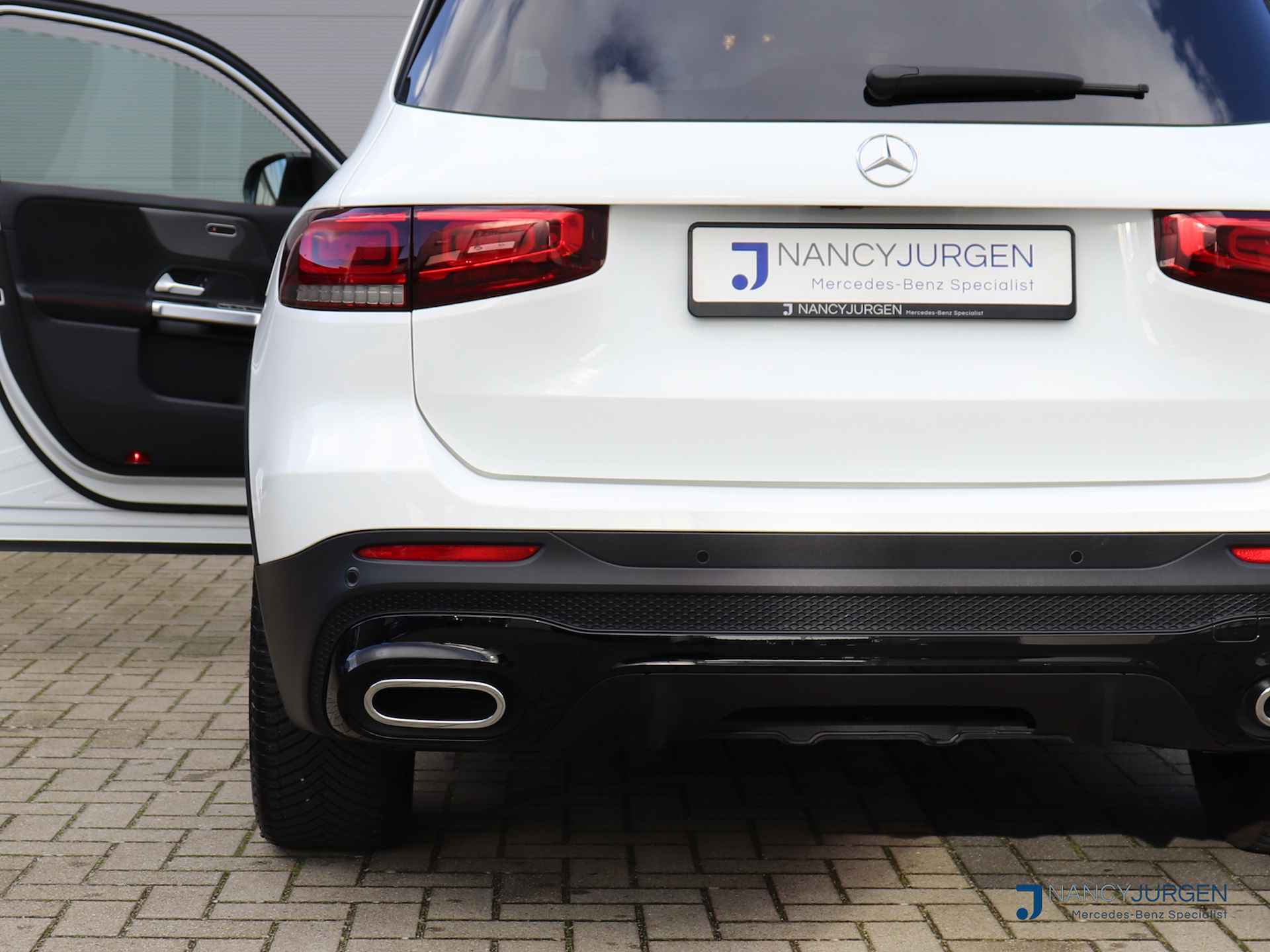 Mercedes-Benz GLB 200 AMG | 7G Aut | Ambiente | Aut. Airco | Business | LED | MBUX | Night Pakket | Elektr. Panorama Schuifdak | Parkeer Pakket | Trekhaak Zwenkbaar | - 19/47