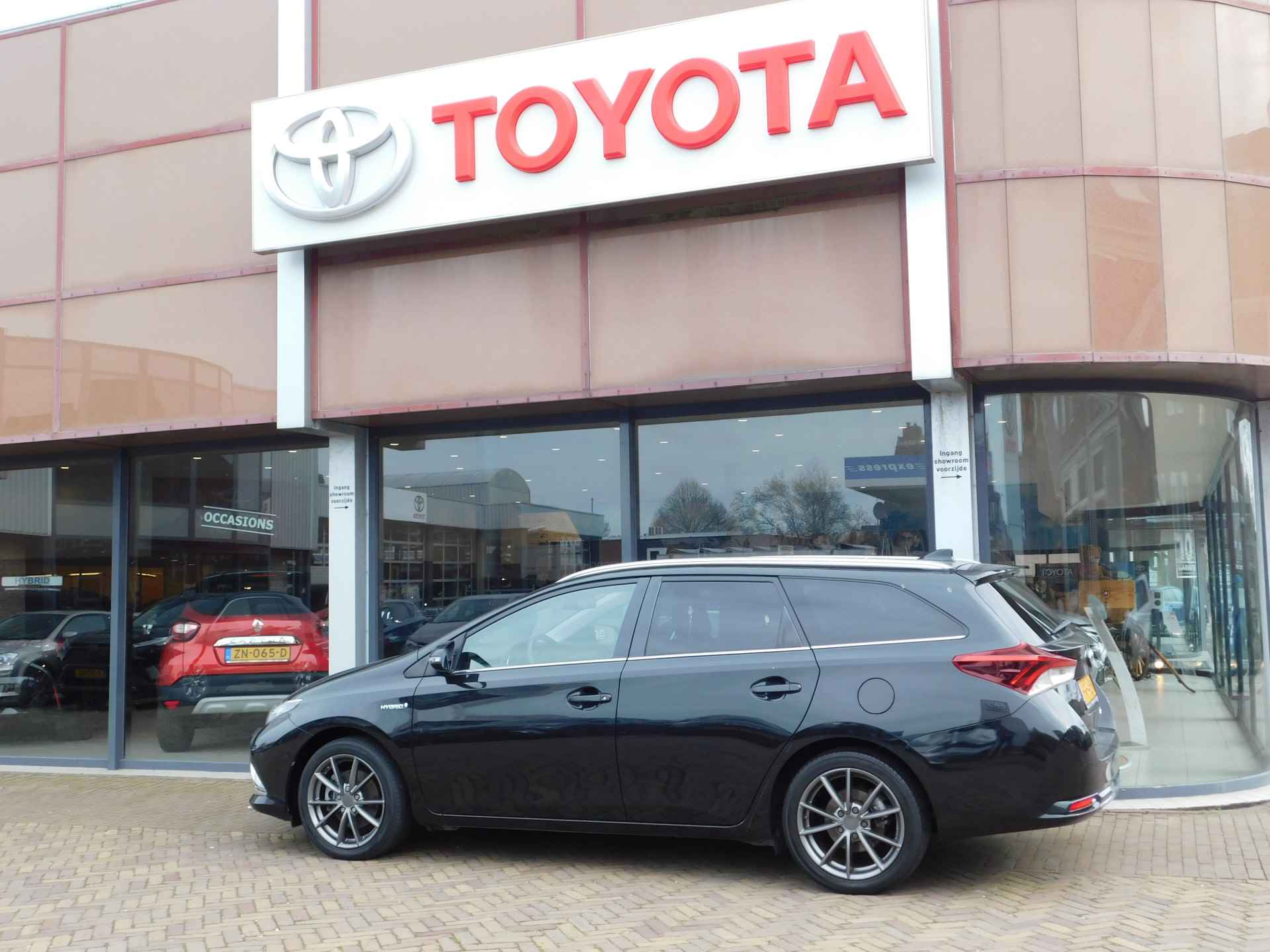 Toyota Auris Touring Sports 1.8 Hybrid Lease Exclusive LEER - 7/39