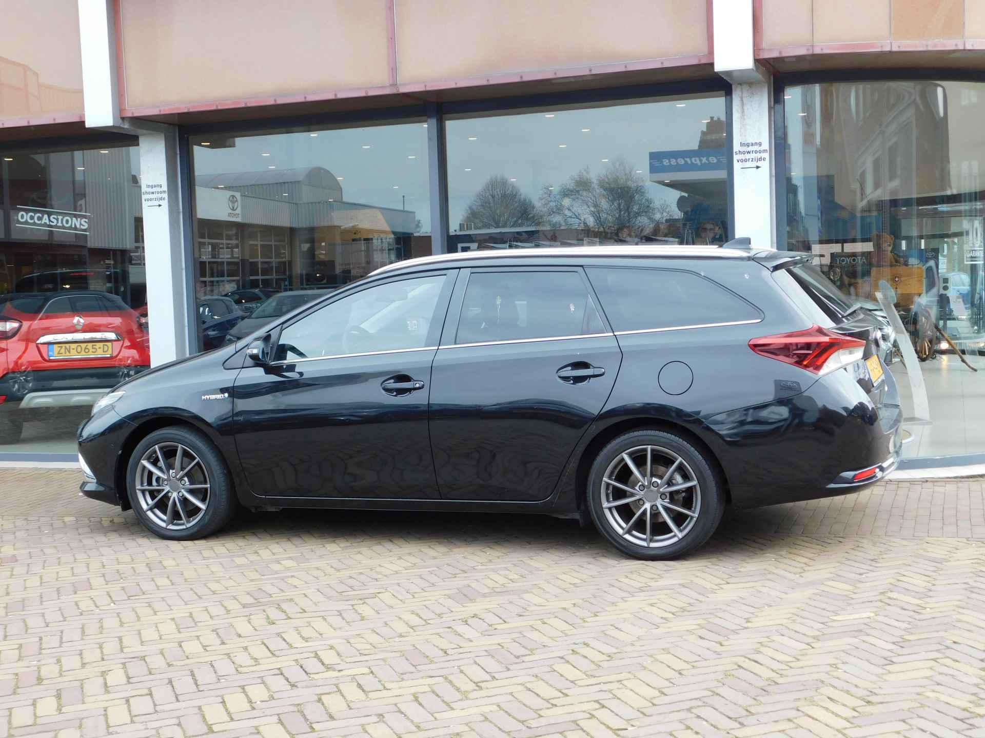 Toyota Auris Touring Sports 1.8 Hybrid Lease Exclusive LEER - 8/39