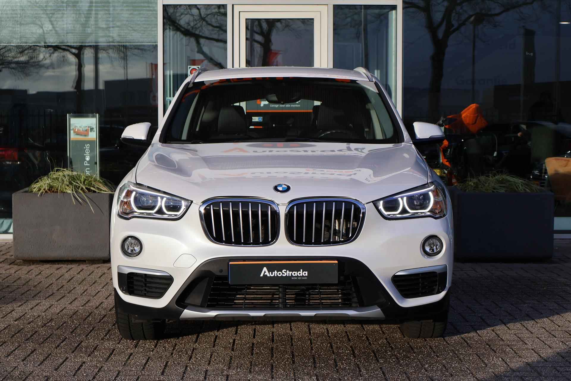 BMW X1 (f48) sDrive20i High Executive 192pk Aut | Leder | Navi | Stoelverwarming | LED | Cruise | Climate - 18/41